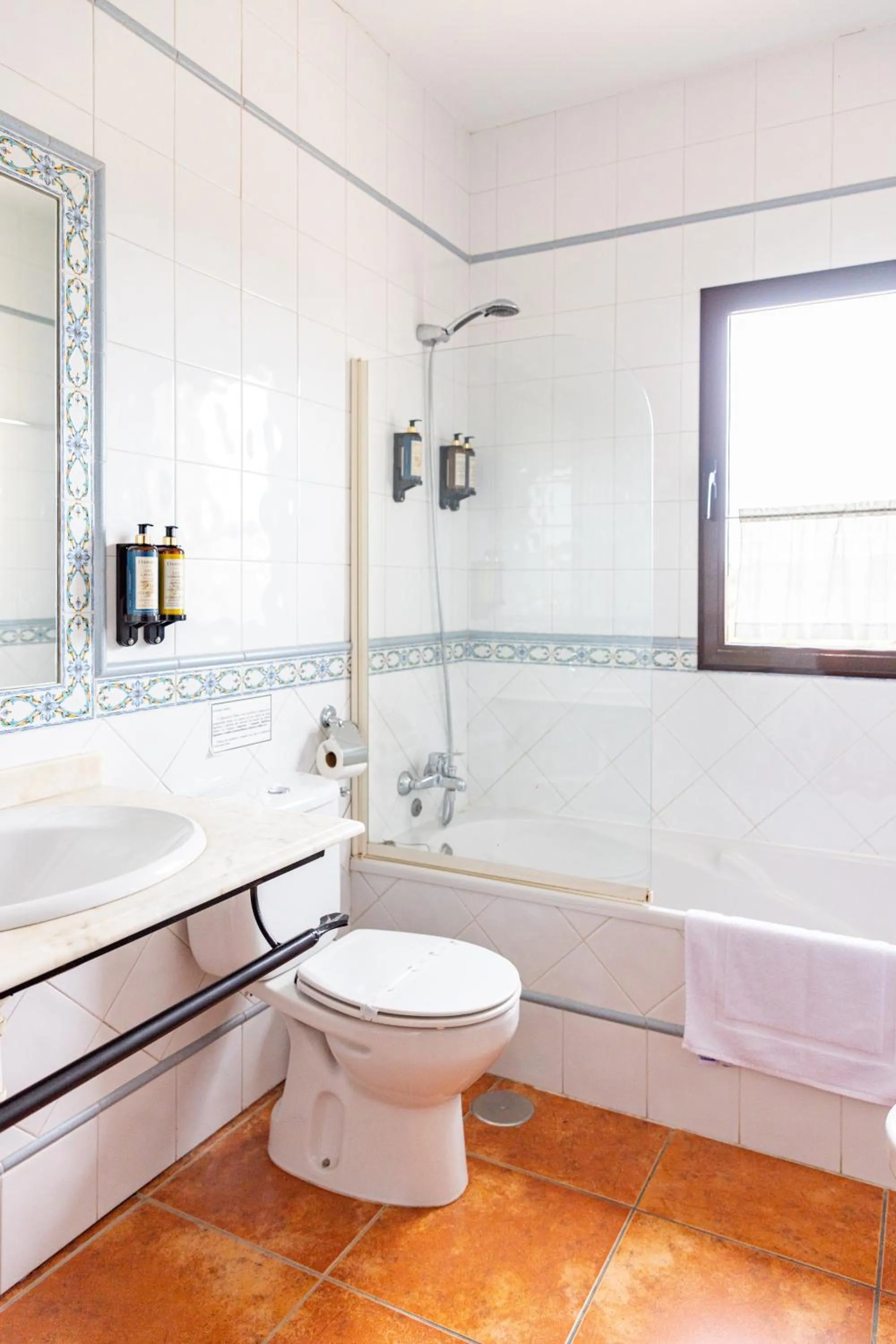 Bathroom in CASA RURAL Cigarral del Pintor