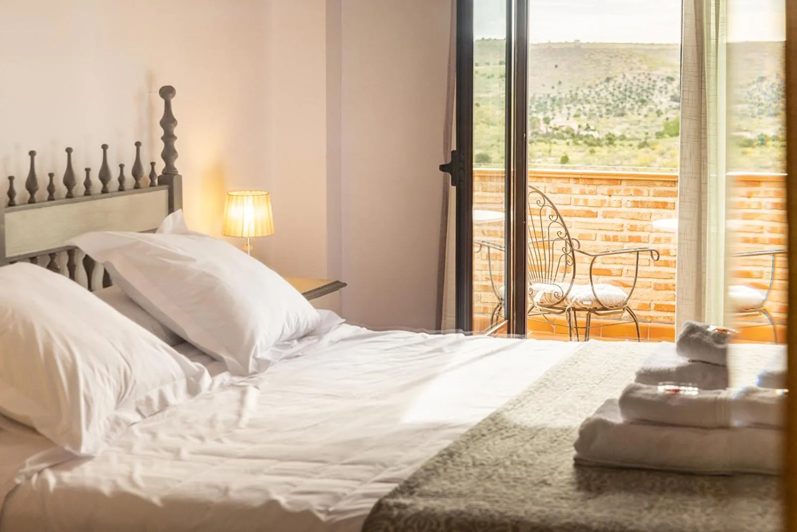 Natural landscape, Bed in CASA RURAL Cigarral del Pintor