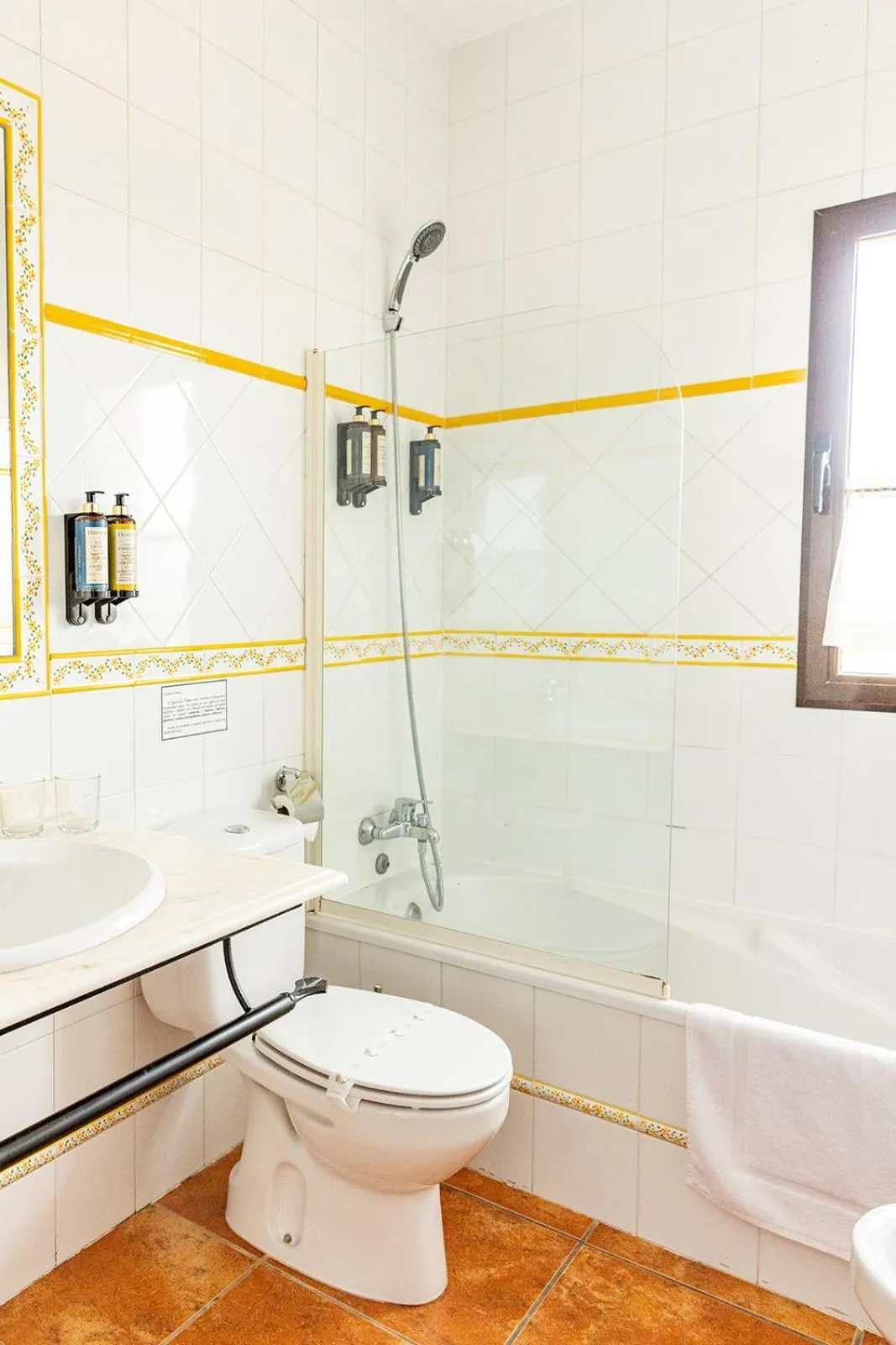 Bathroom in CASA RURAL Cigarral del Pintor