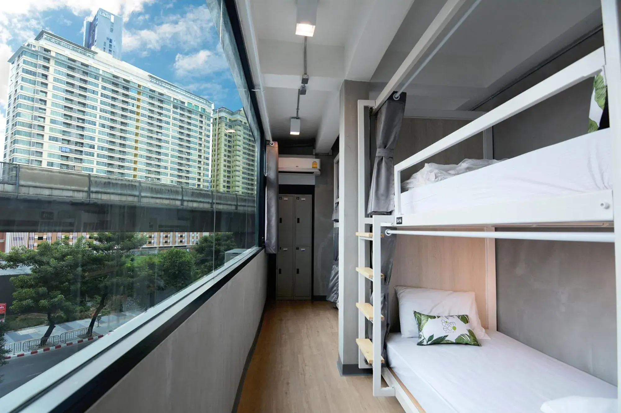 Bed in 8-Bed Mixed Dormitory Room in Siam Eco Hostel Bed in 8-Bed Mixed Dormitory Room in Siam Eco Hostel