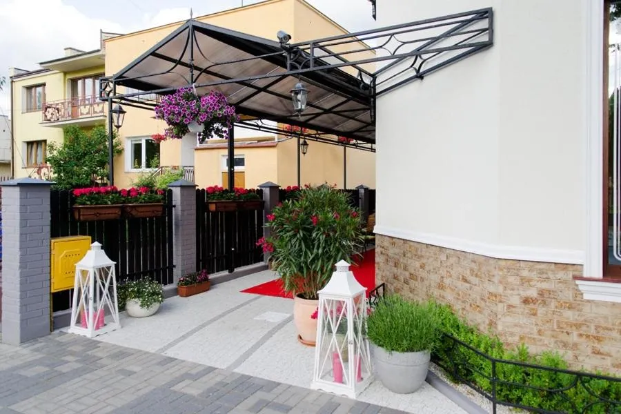 Patio in Pokoje De Luxe Figaro
