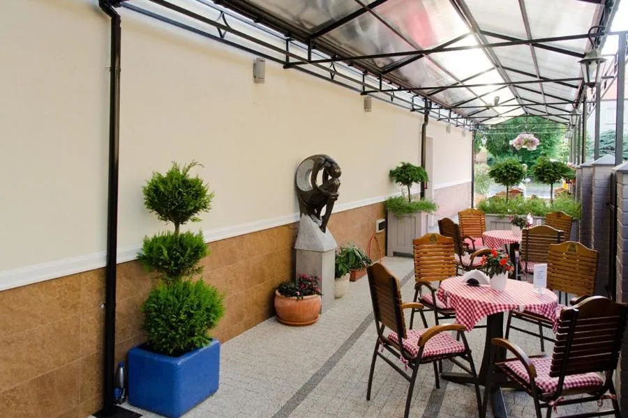 Patio in Pokoje De Luxe Figaro