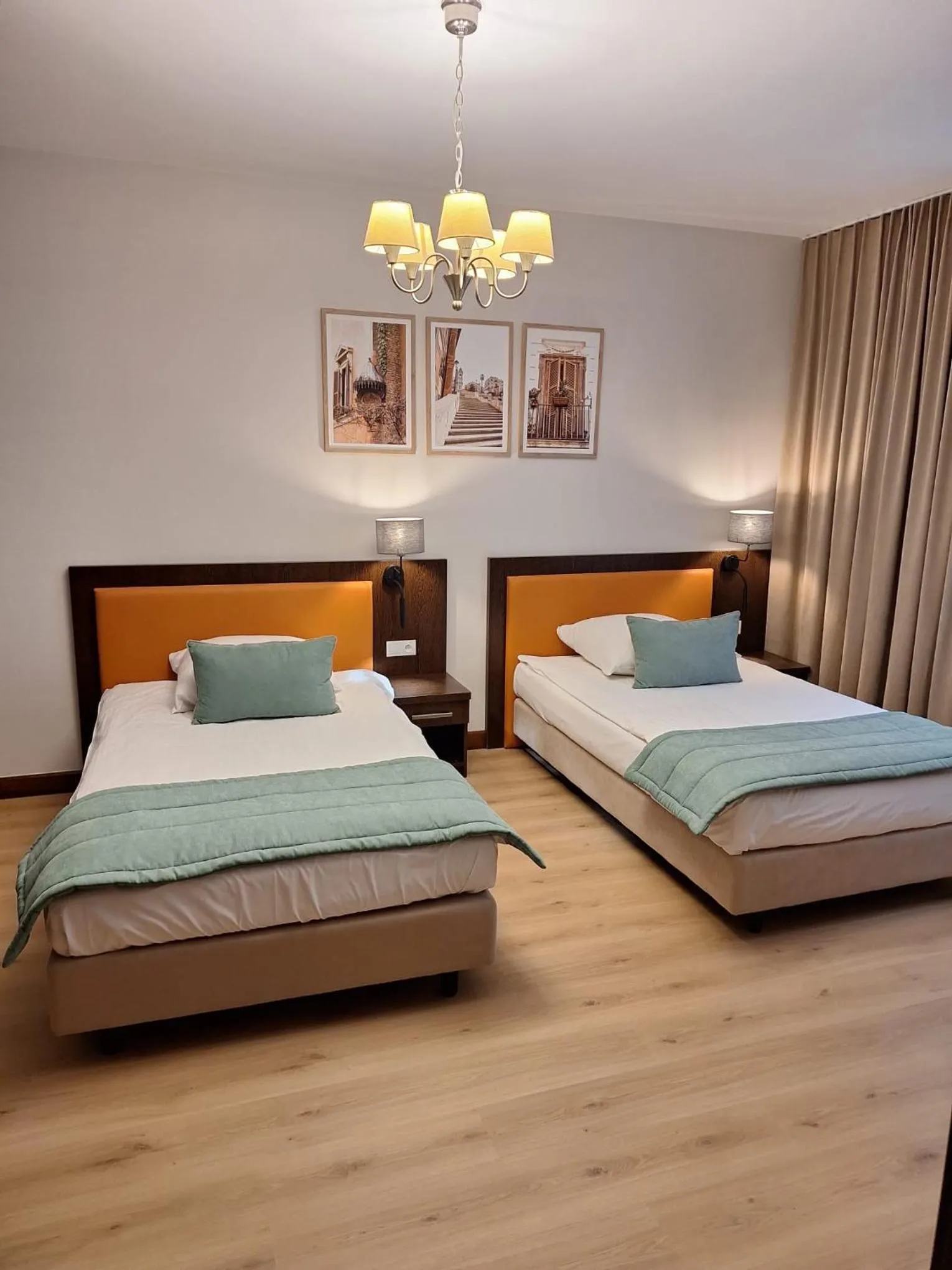 Bed in Pokoje De Luxe Figaro