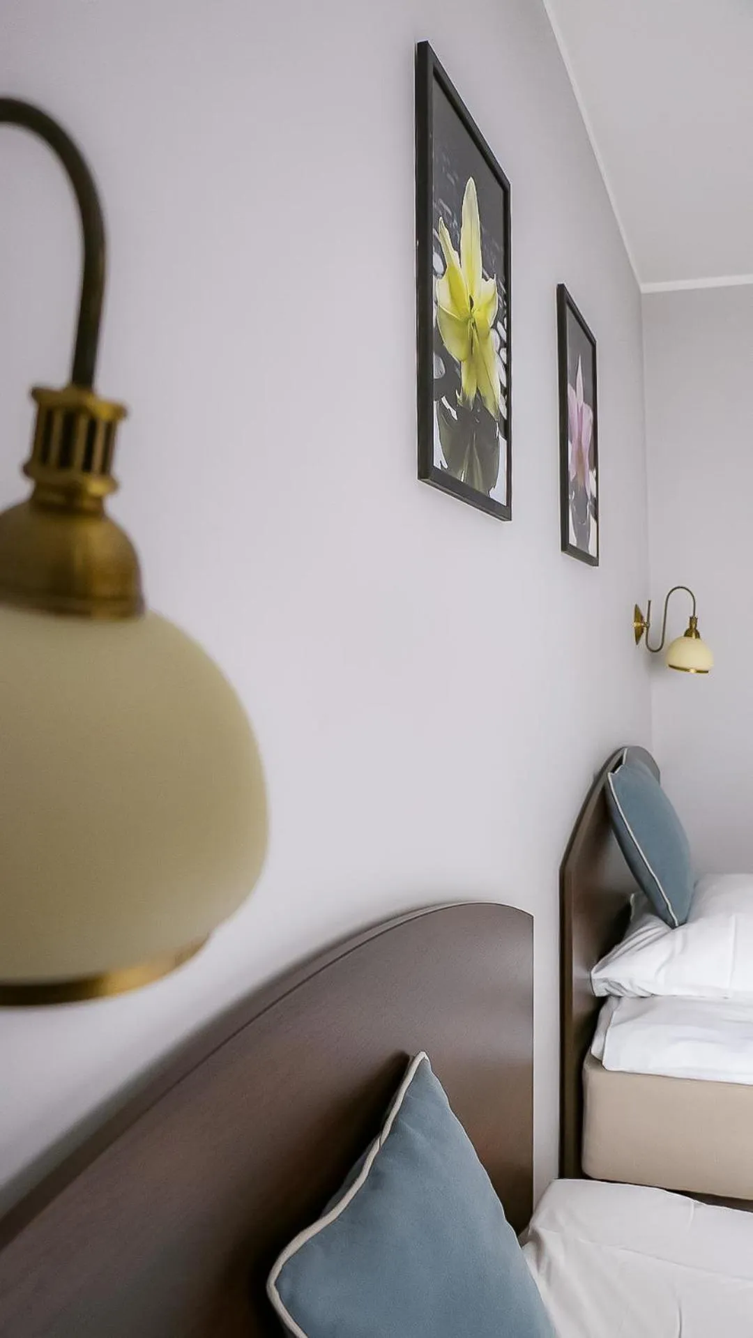 Photo of the whole room, Bed in Pokoje De Luxe Figaro