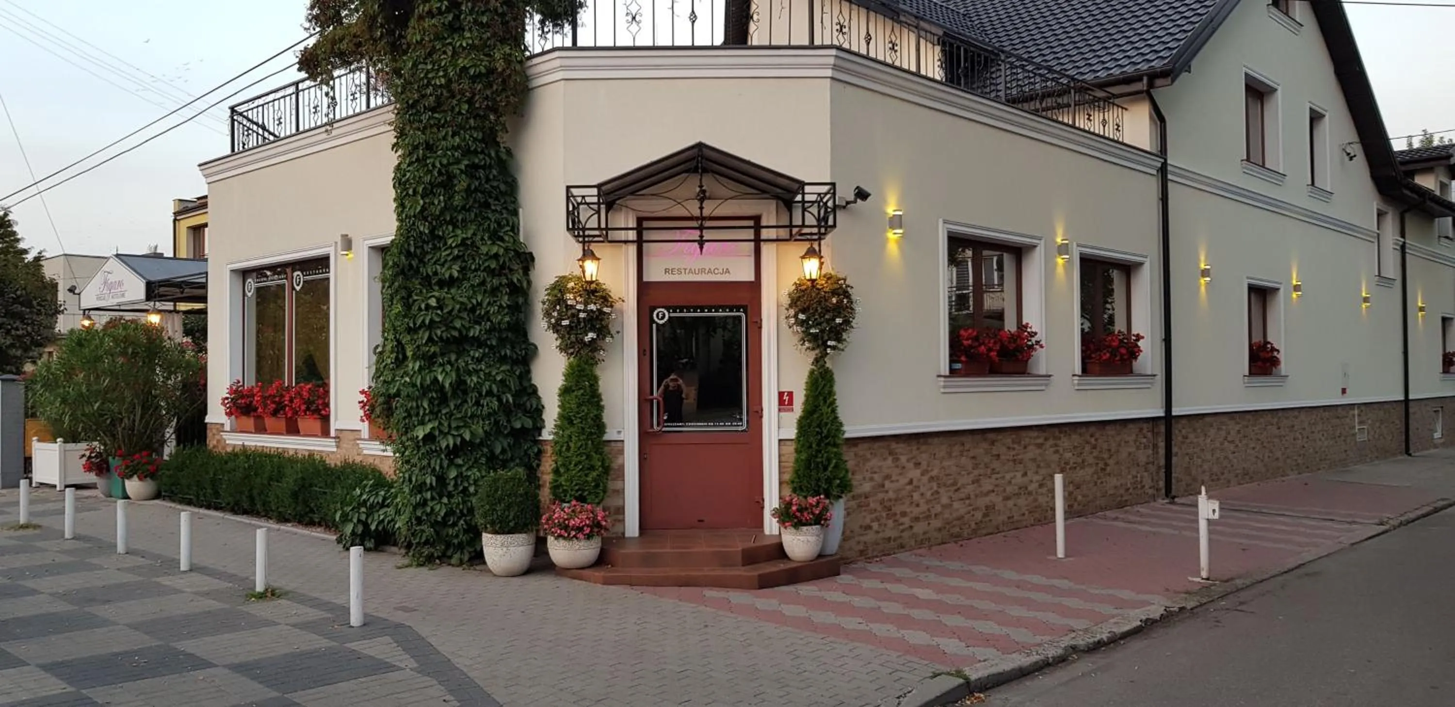 Facade/entrance in Pokoje De Luxe Figaro