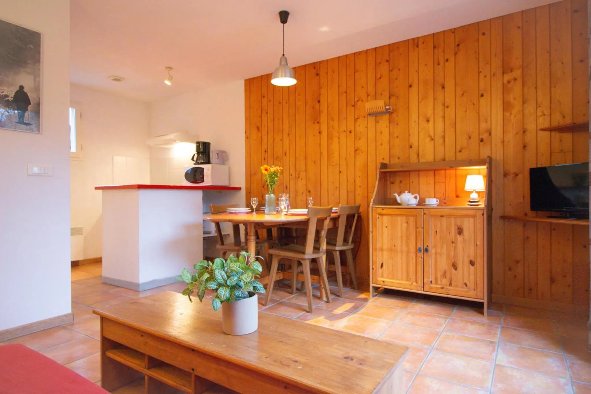 Communal lounge/ TV room in Garden & City Bagnères-de-Bigorre - Domaine de Ramonjuan