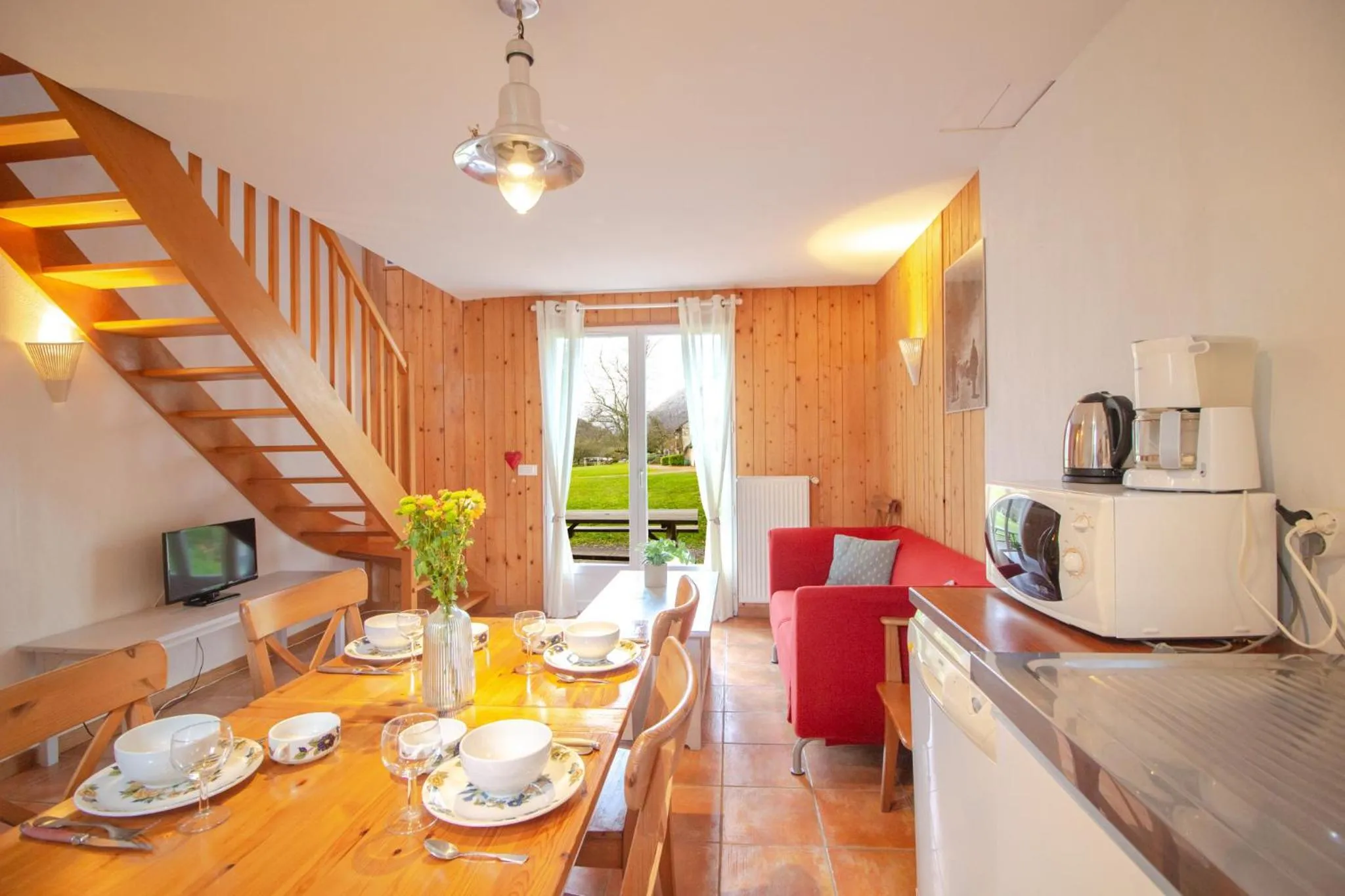 Living room in Garden & City Bagnères-de-Bigorre - Domaine de Ramonjuan