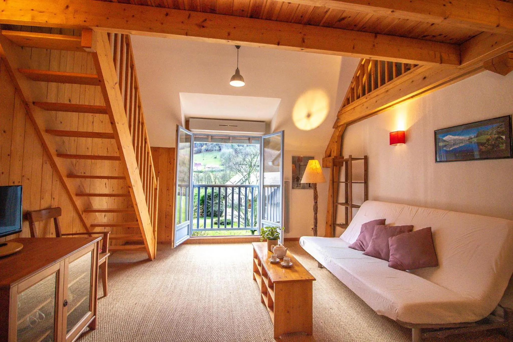 Living room in Garden & City Bagnères-de-Bigorre - Domaine de Ramonjuan