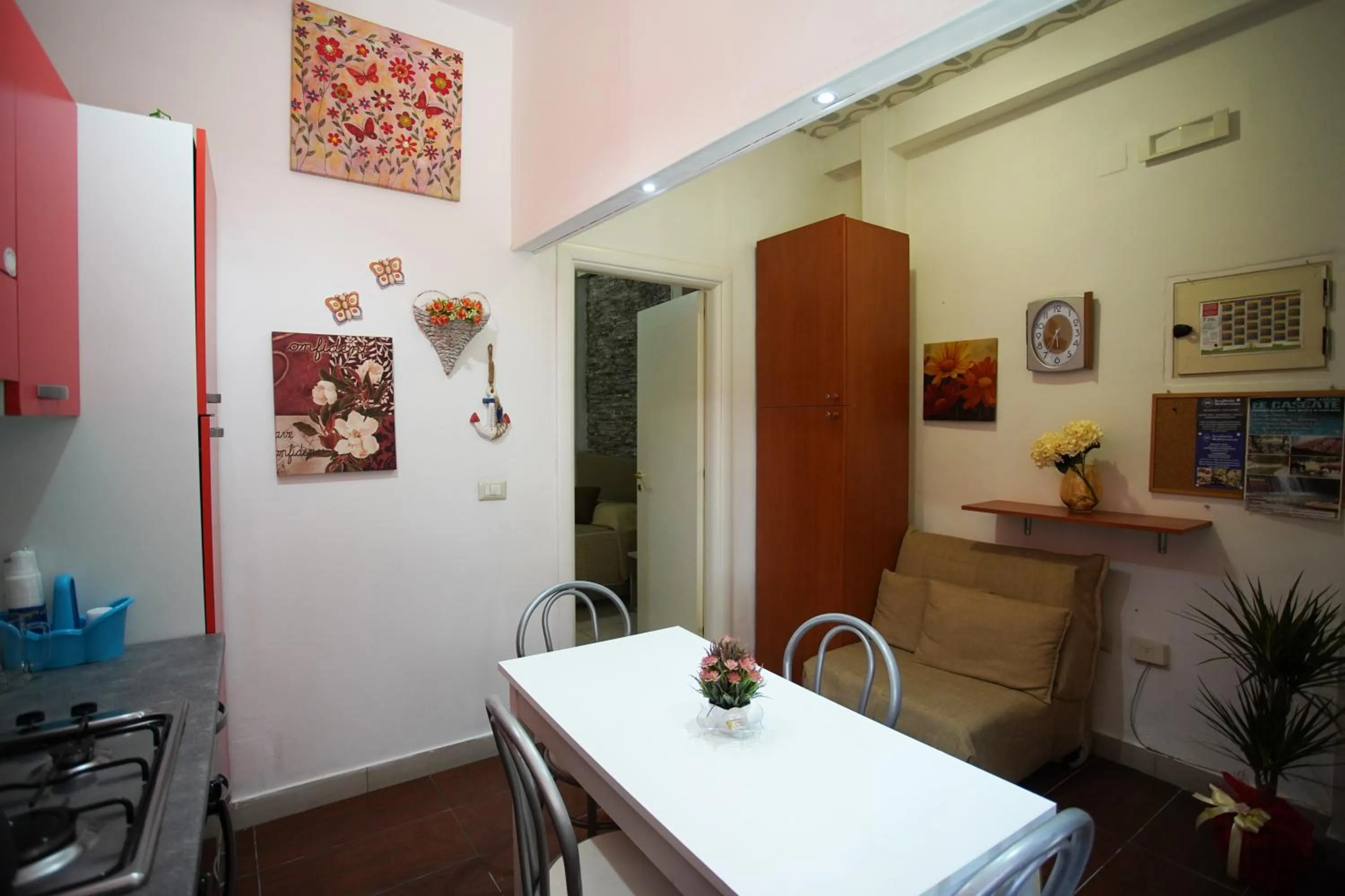 kitchen in Golden Dreams B&B