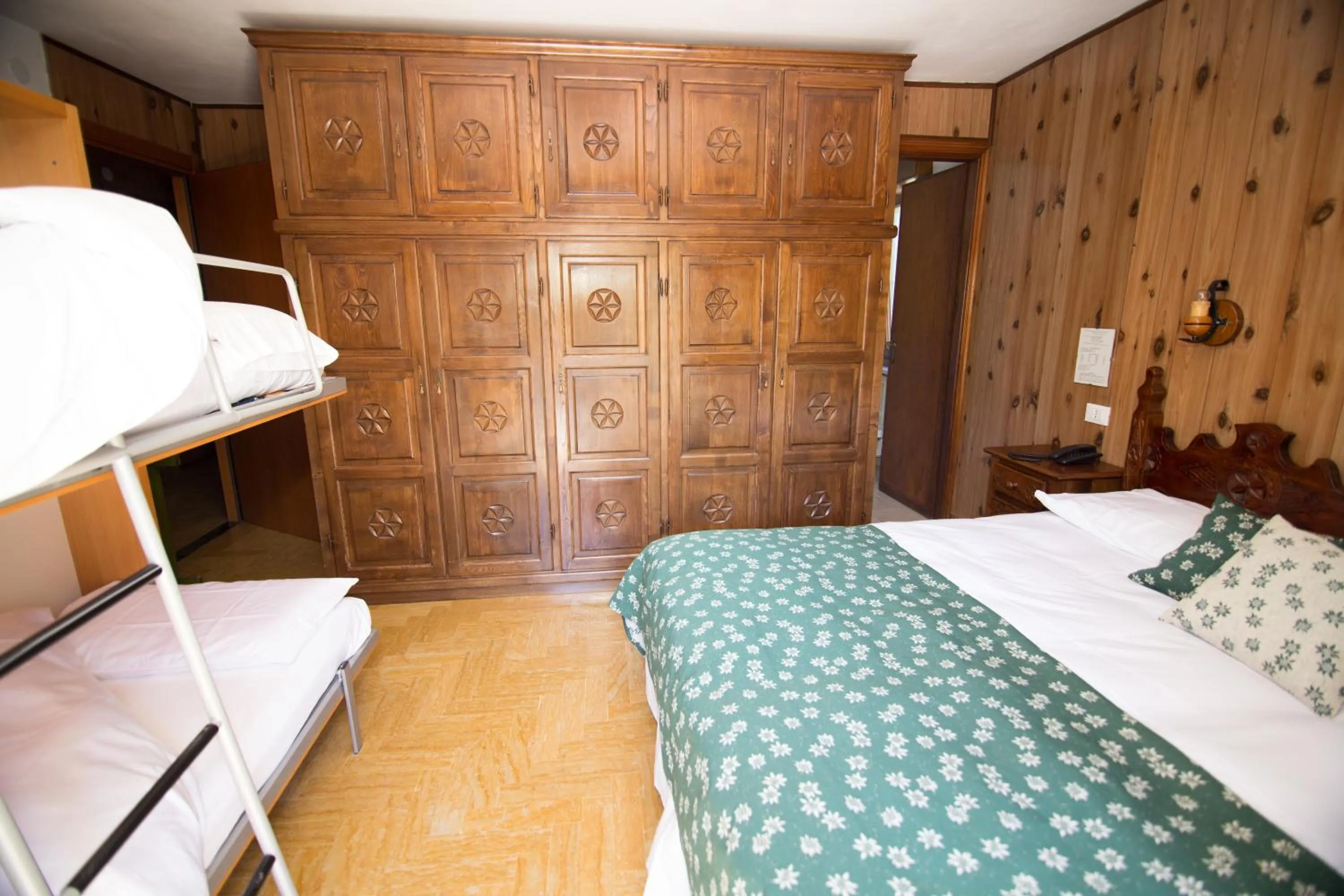 Photo of the whole room, Bed in Hotel Edelweiss