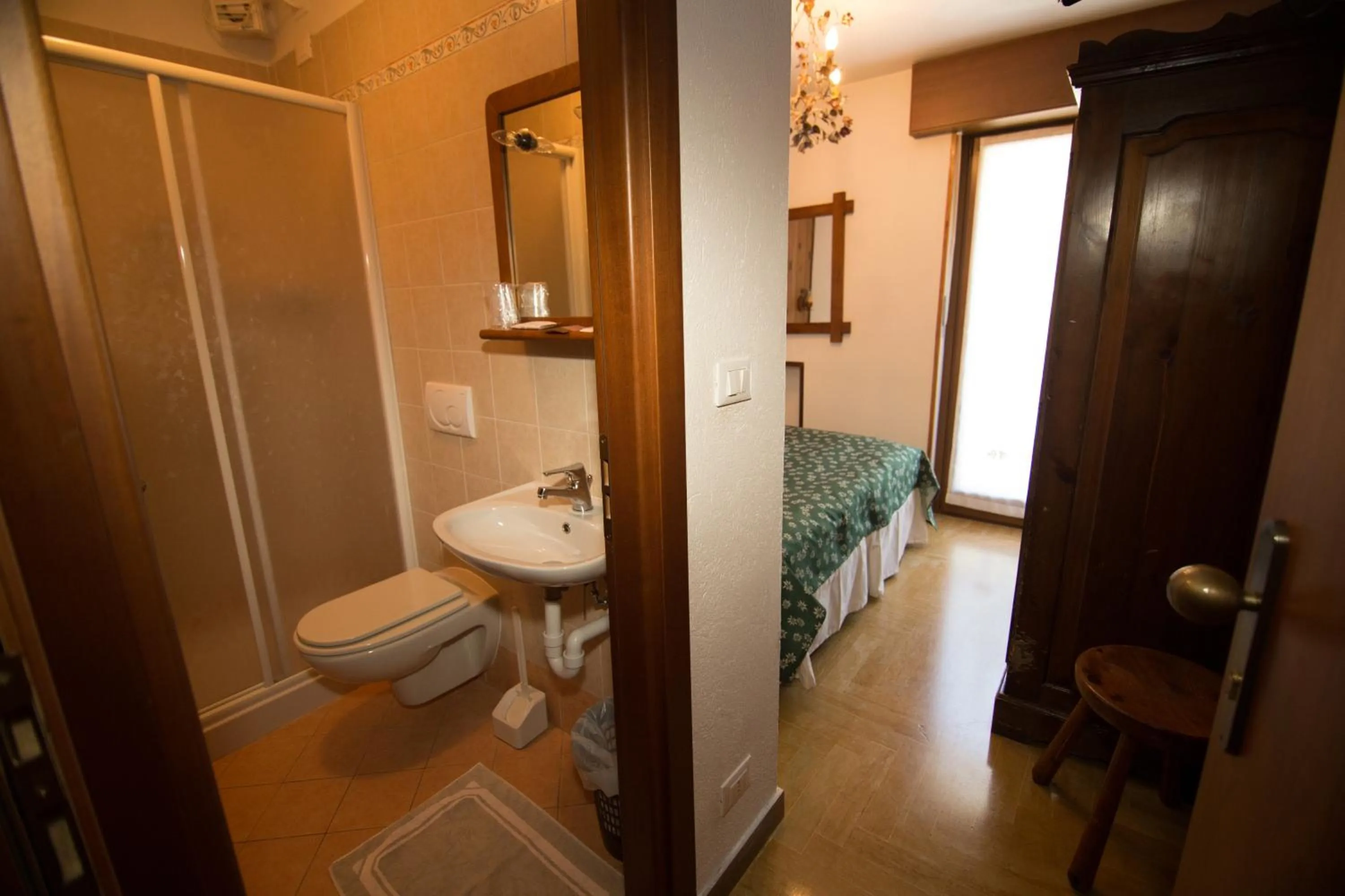 Bathroom in Hotel Edelweiss