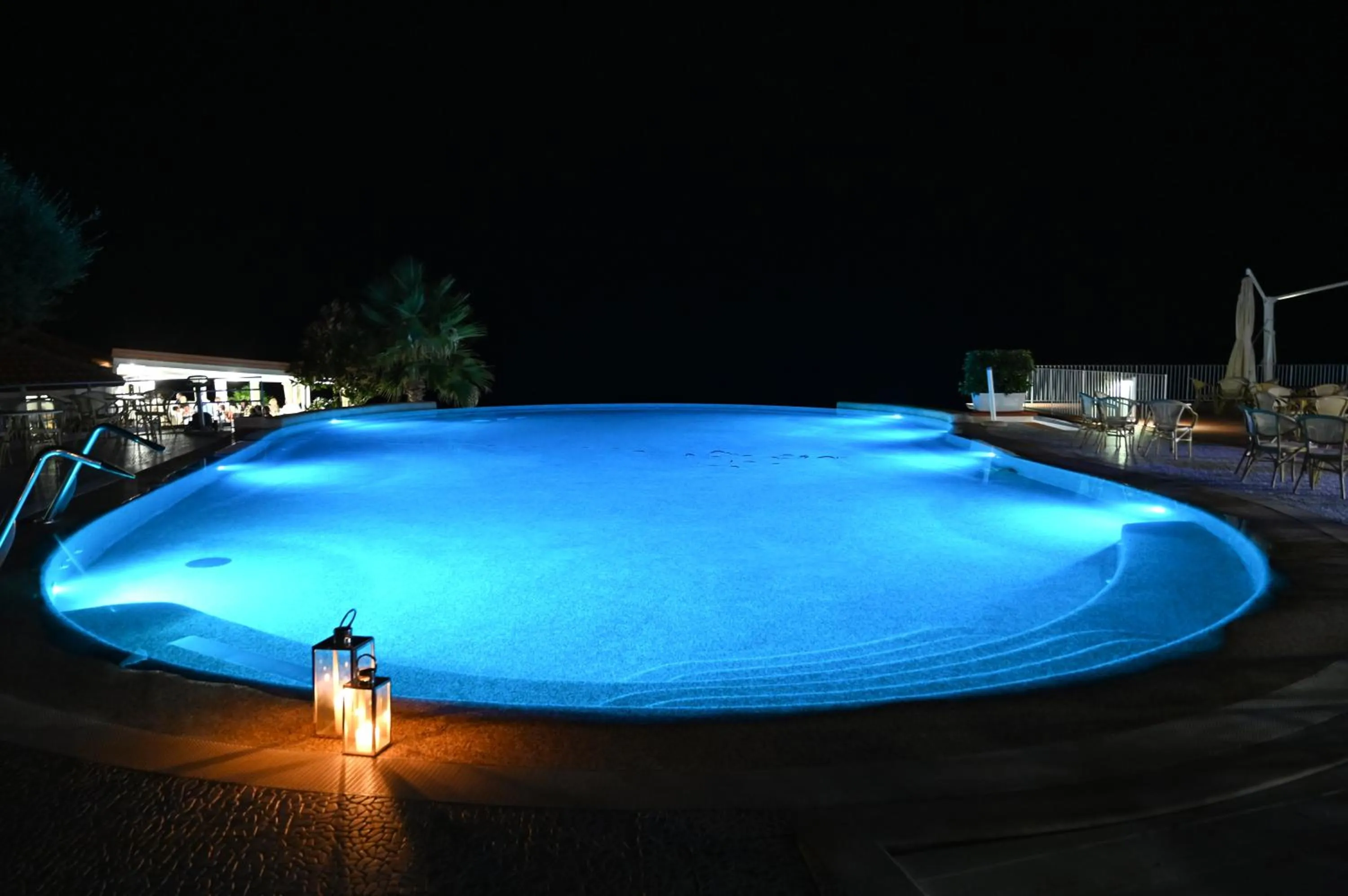 Night in Resort Baia del Silenzio