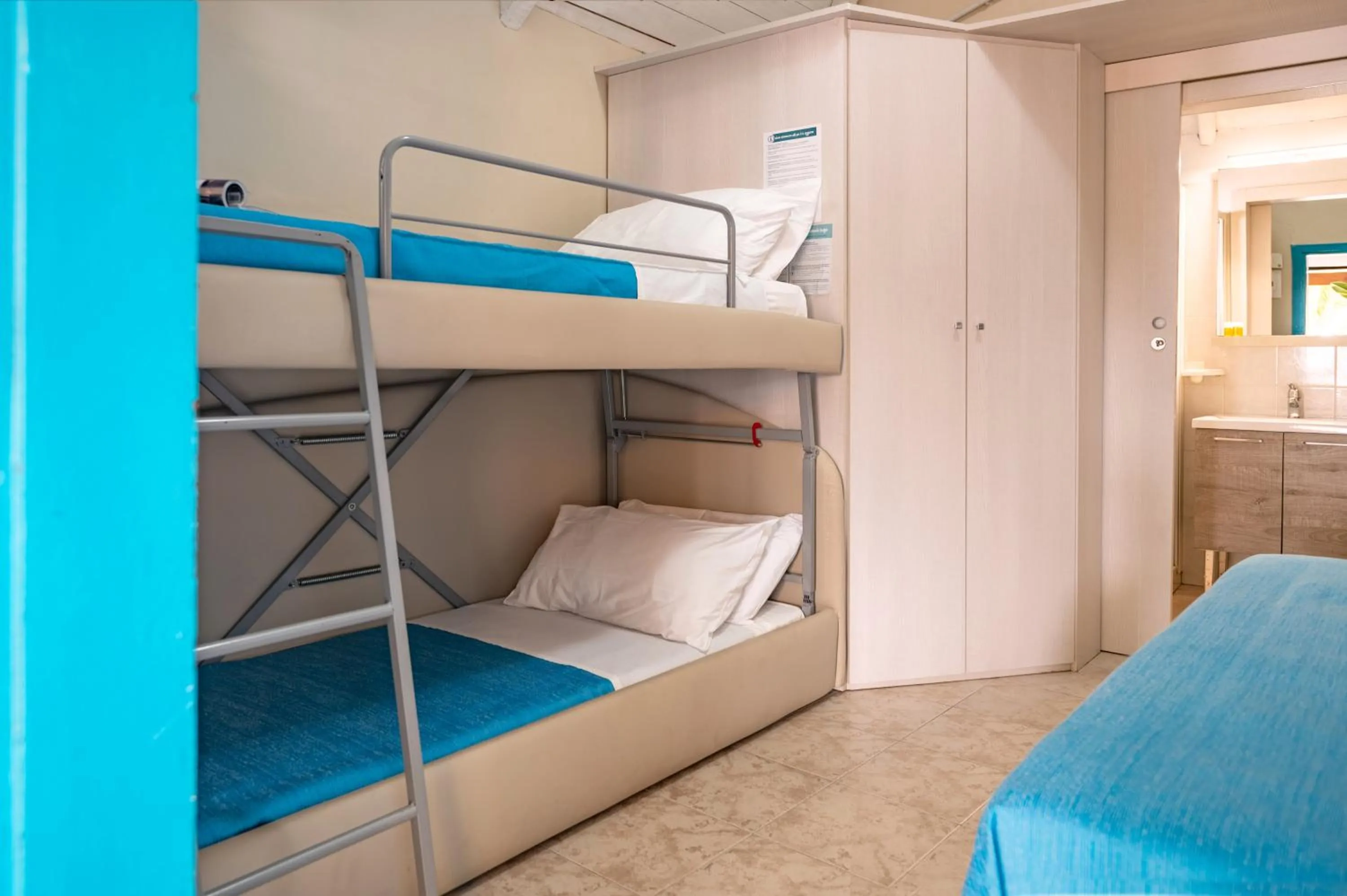 Shower, Bed in Resort Baia del Silenzio