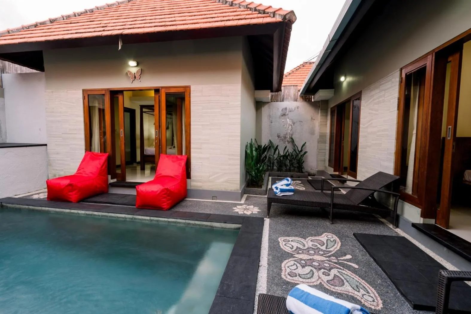 Swimming pool in Taman Bali Villas Dewi Sri