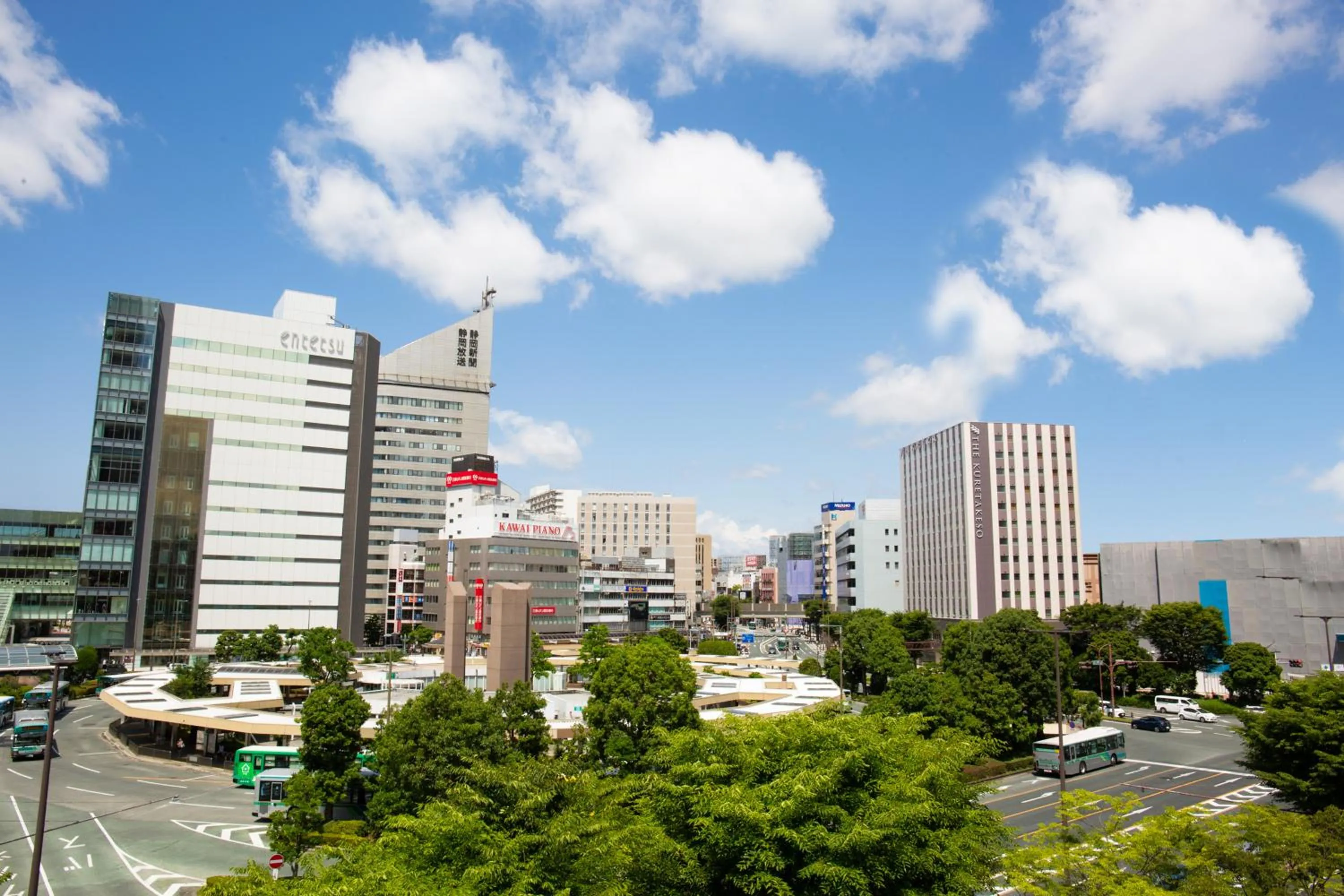 Facade/entrance in Kitanoniwa The Kuretakeso