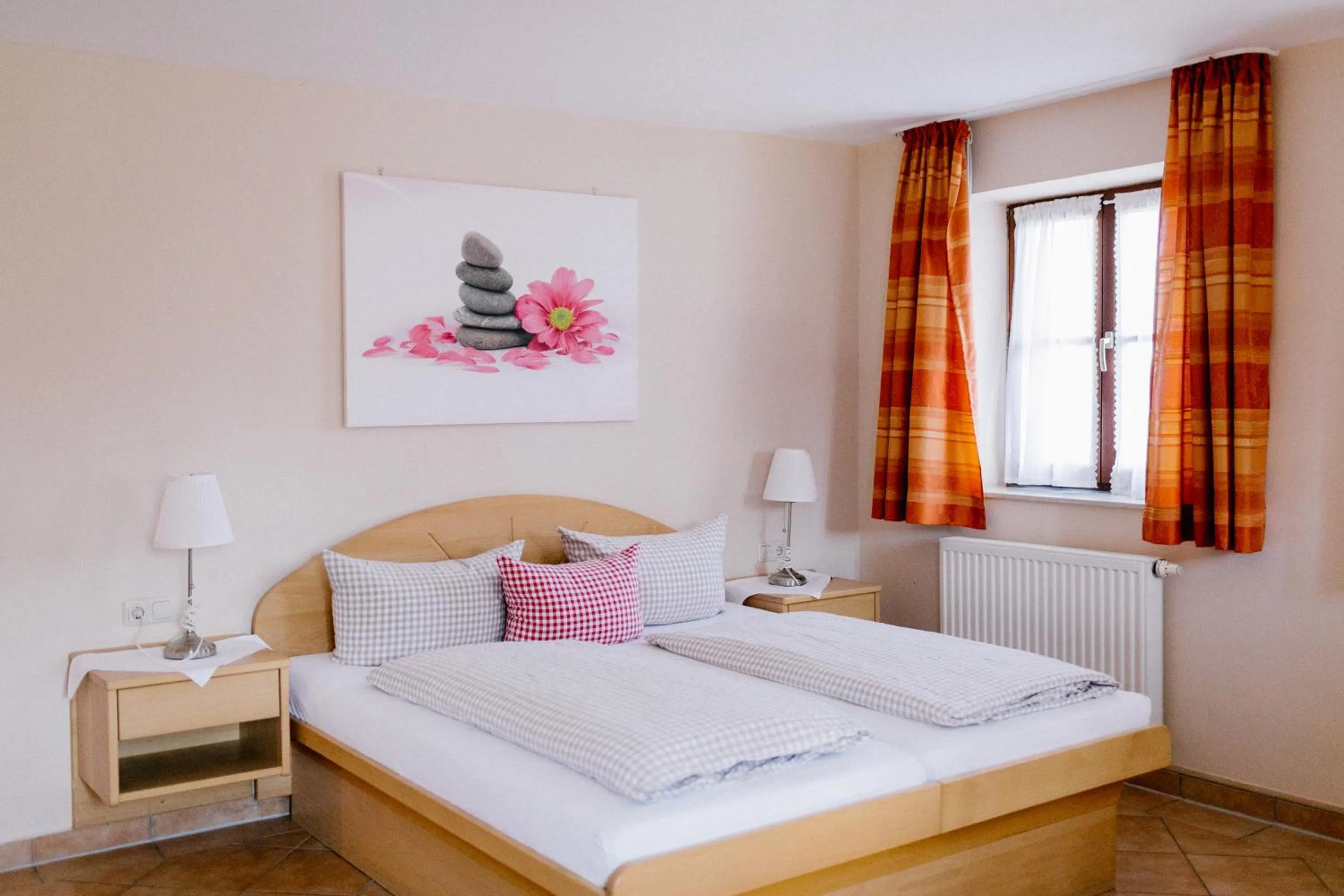 Bedroom, Bed in Hotel Vogtareuther-Hof
