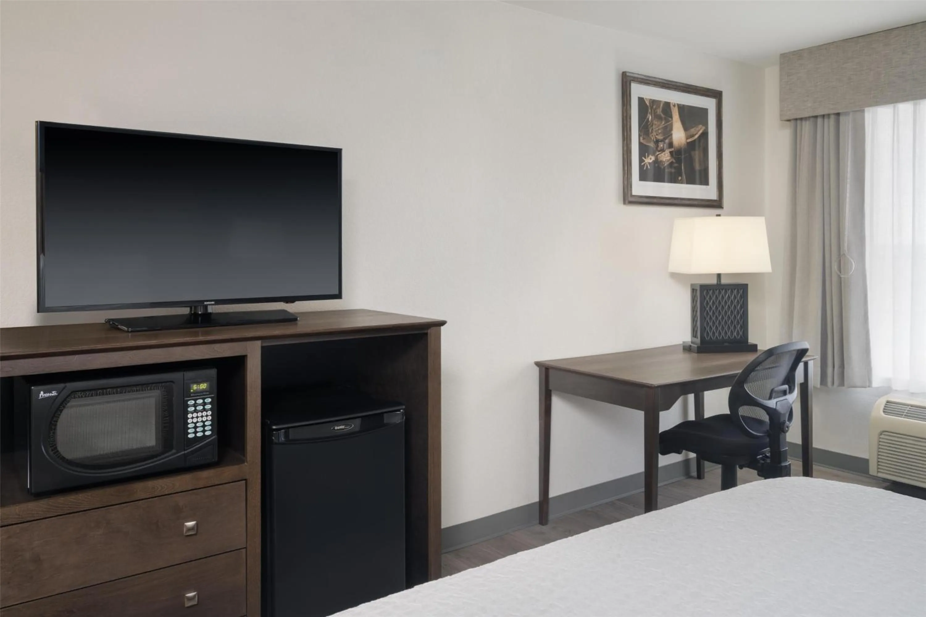 Bedroom, Bed in Best Western Plus Frontier Inn