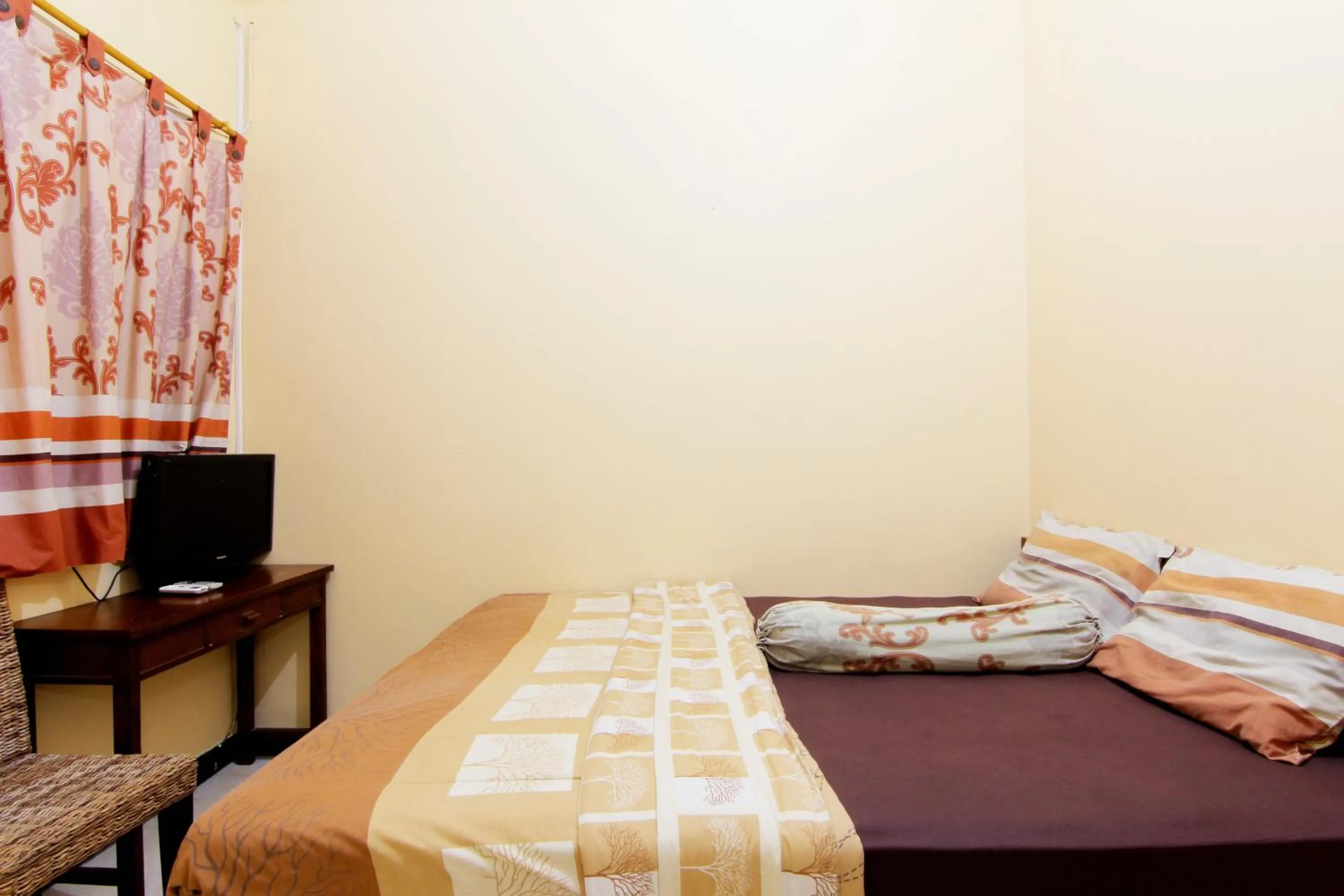 Bedroom, Bed in JJ House Gejayan