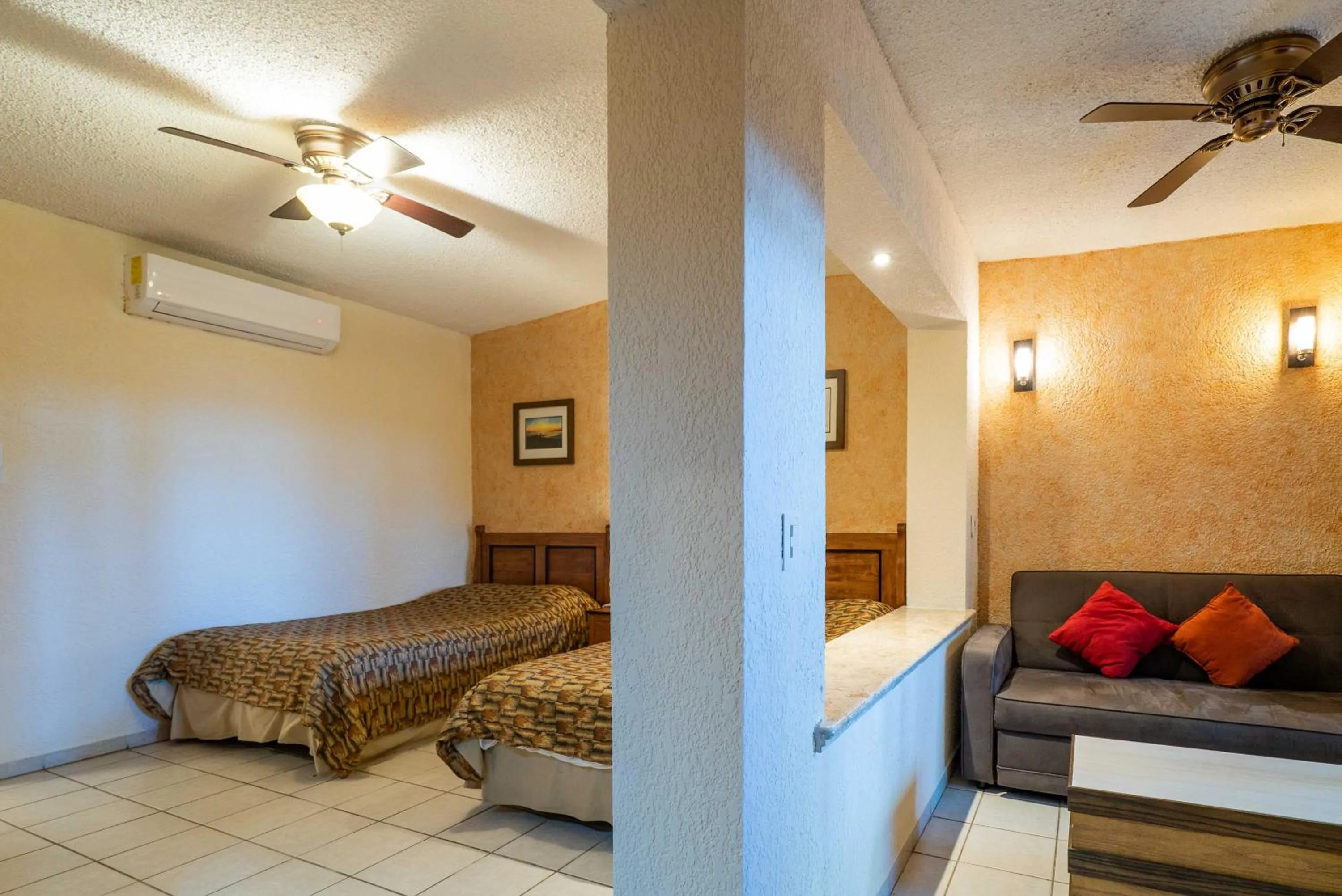 Bed in Hotel Palmas De Cortez