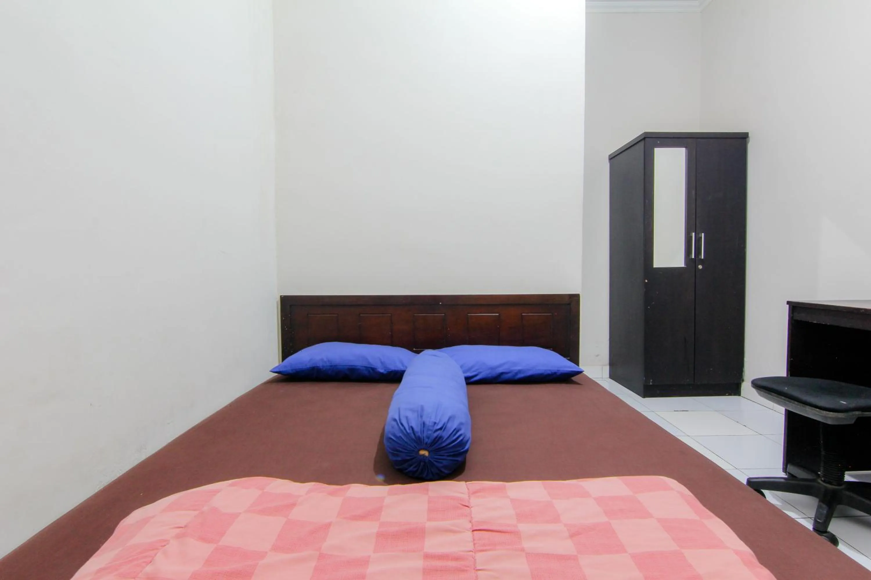 Bed in JJ House Wahid Hasyim