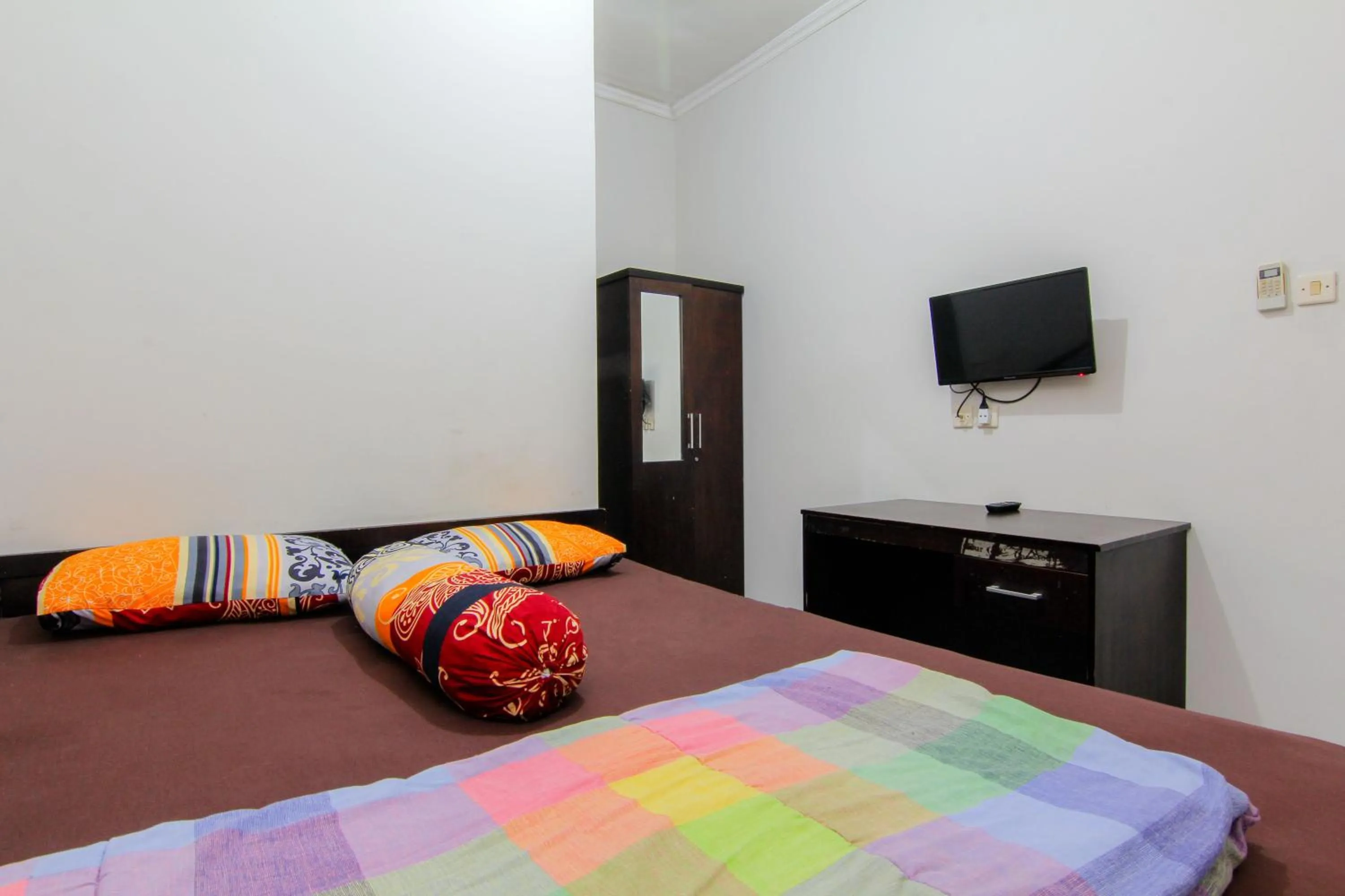 Bed in JJ House Wahid Hasyim