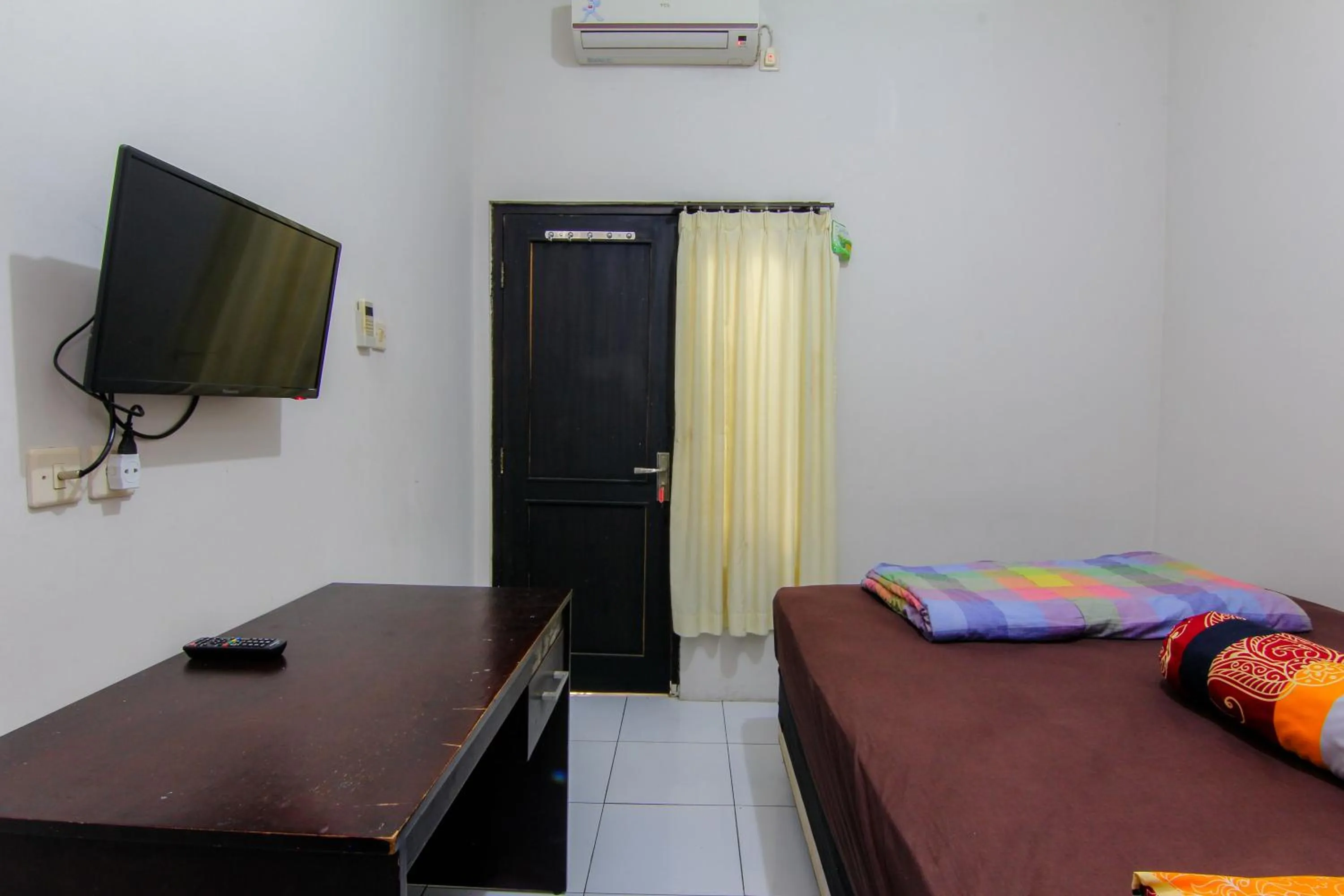 Bed in JJ House Wahid Hasyim