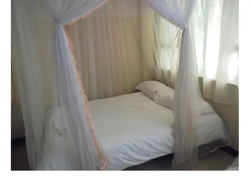 Double Room with Private Bathroom in Hotel Jaffers Nairobi Double Room with Private Bathroom in Hotel Jaffers Nairobi