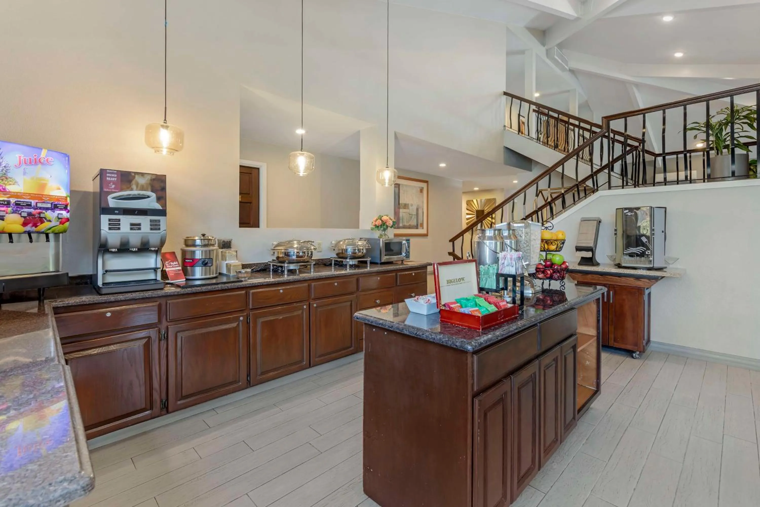 Breakfast in Best Western Plus Executive Inn