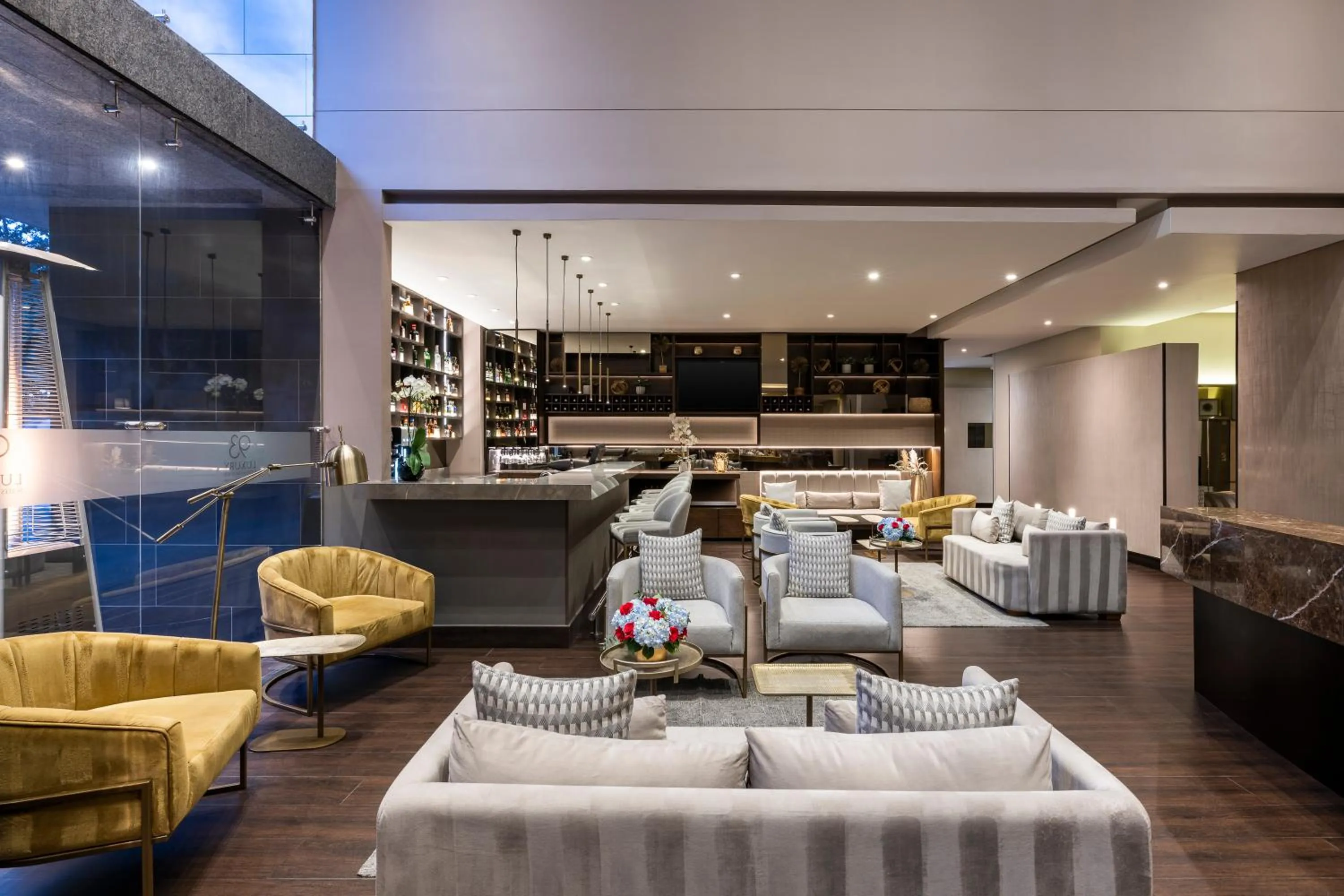 Living room in Hotel 93 Luxury Suites by Preferred