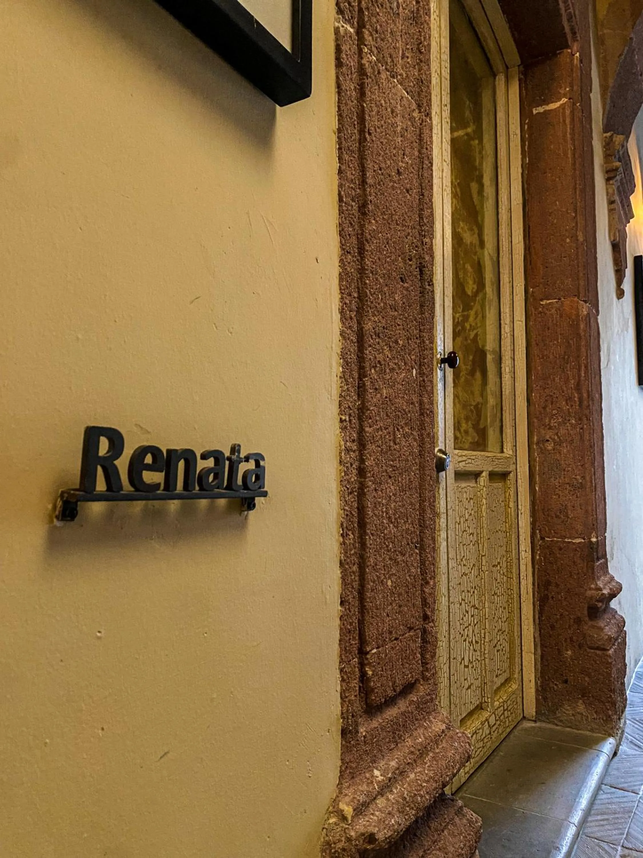 Logo/Certificate/Sign in Hotel Nena Centro