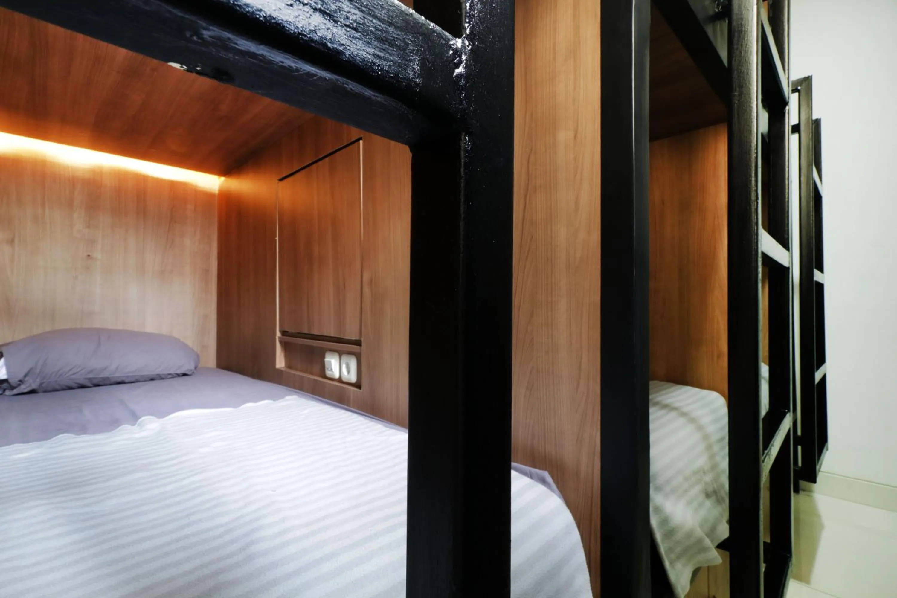 Bedroom, Bed in Oliver's Guest House