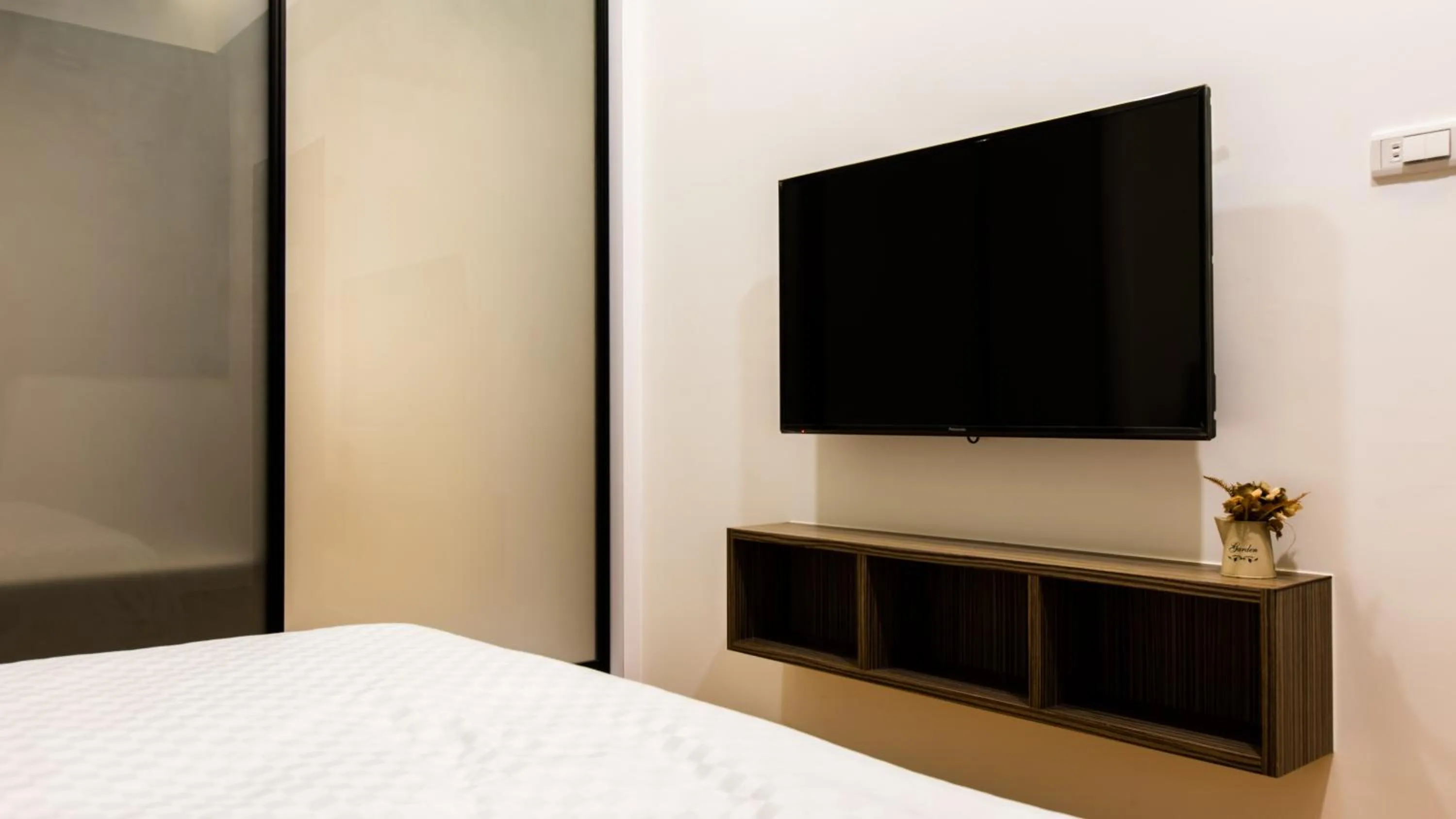 TV and multimedia, Bed in Araucaria Residence