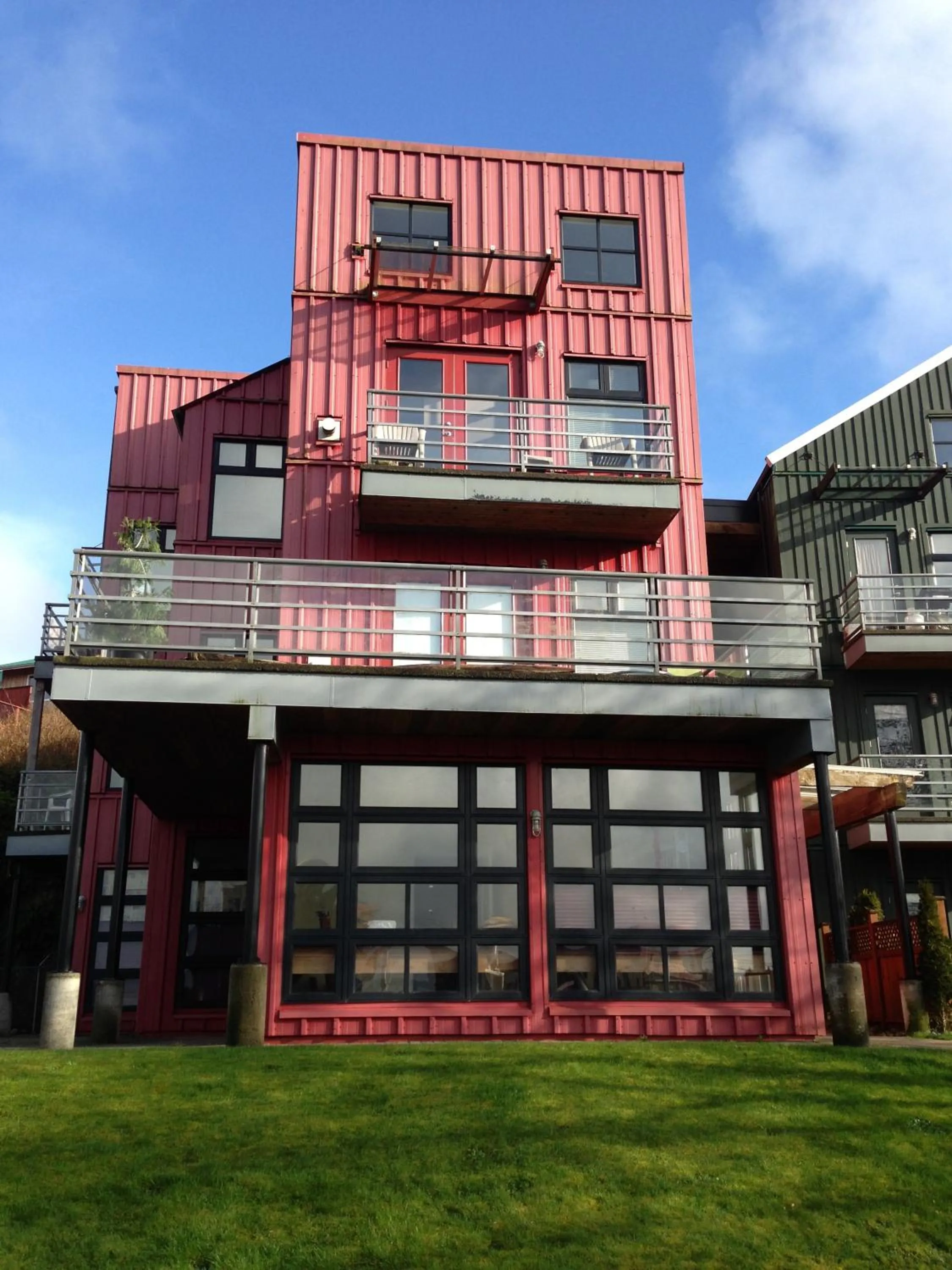 Property building in Island Village Properties at Fred Tibbs