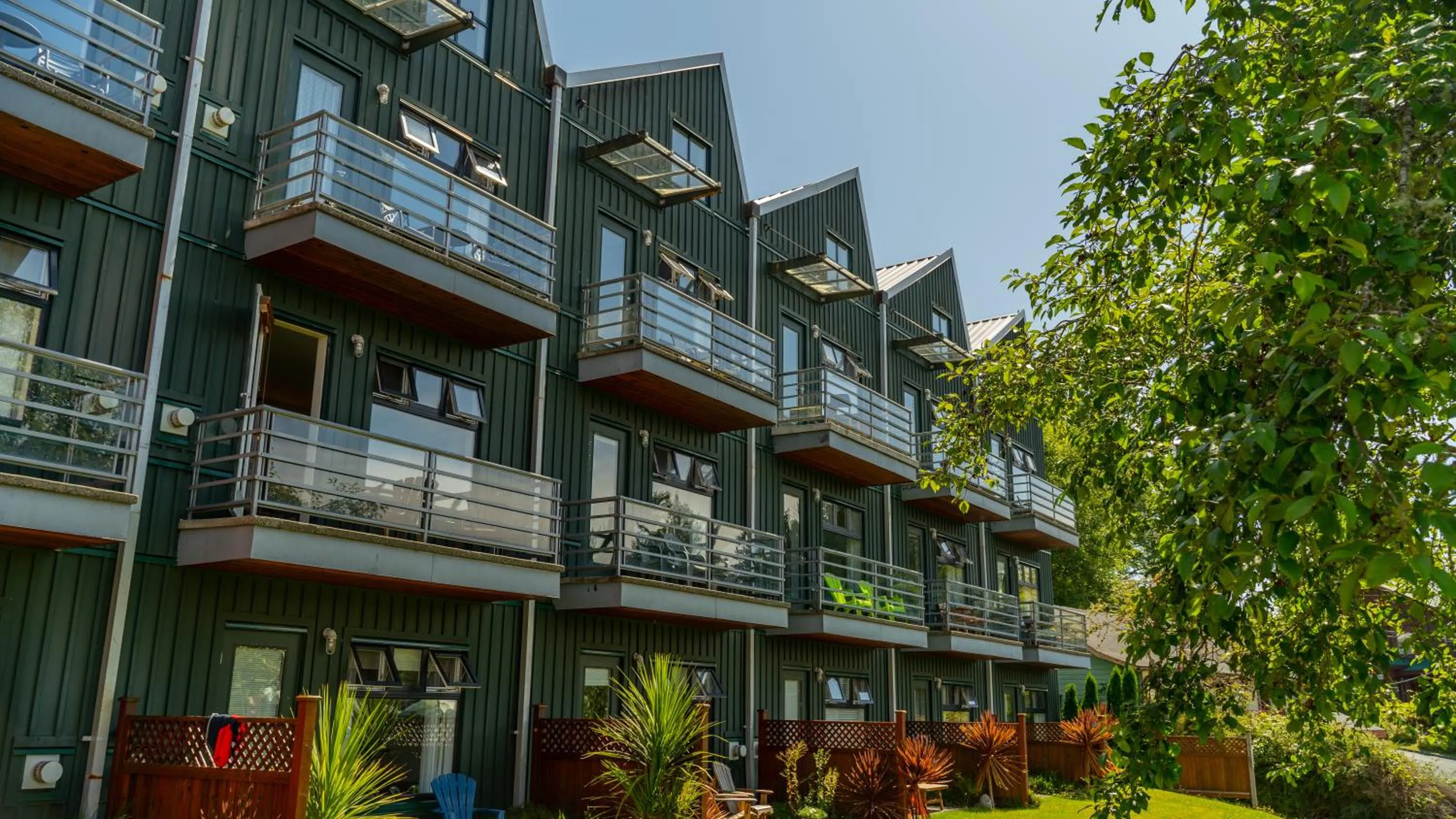 Property building in Island Village Properties at Fred Tibbs