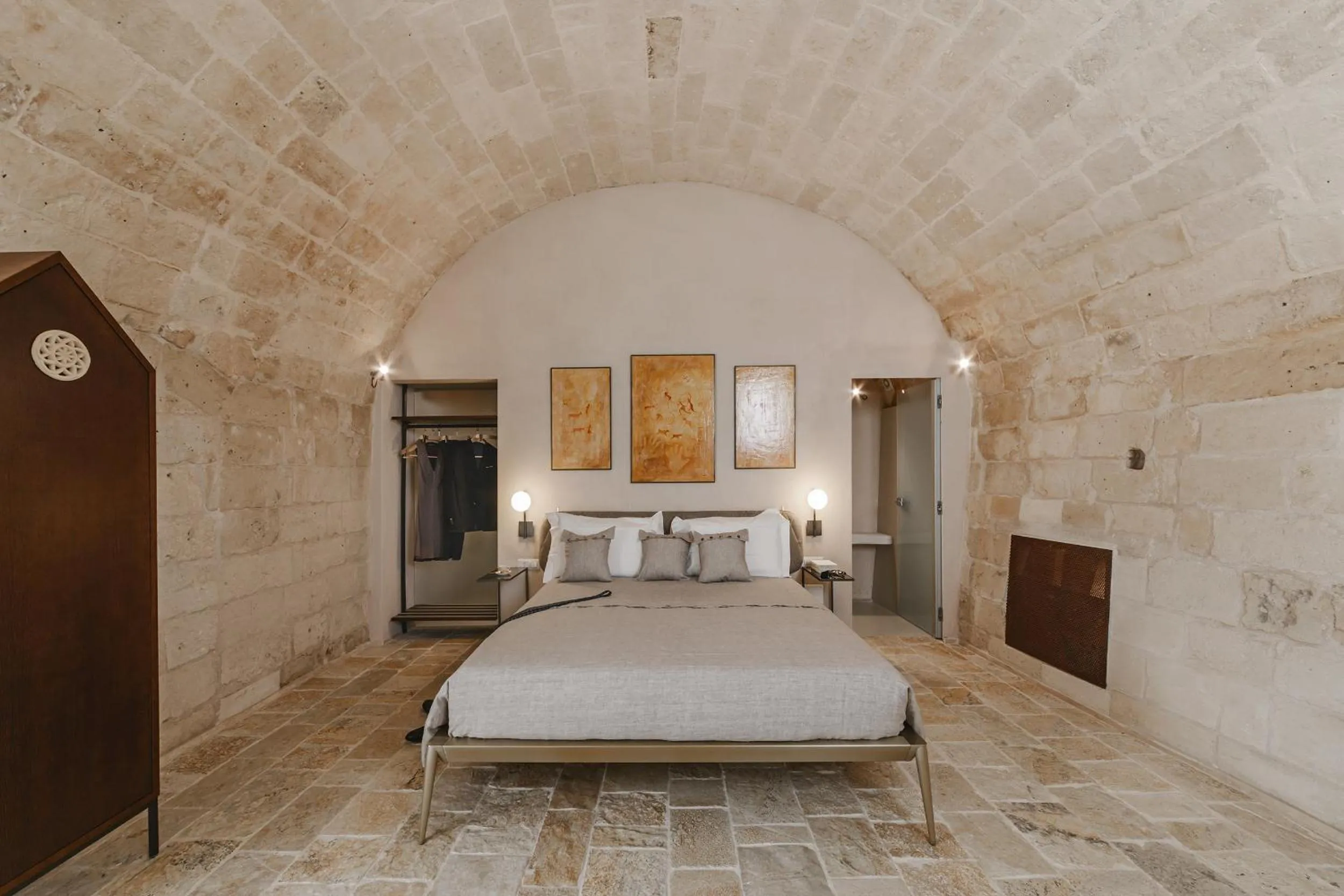 Photo of the whole room, Bed in Cenobio Hotel & SPA Matera