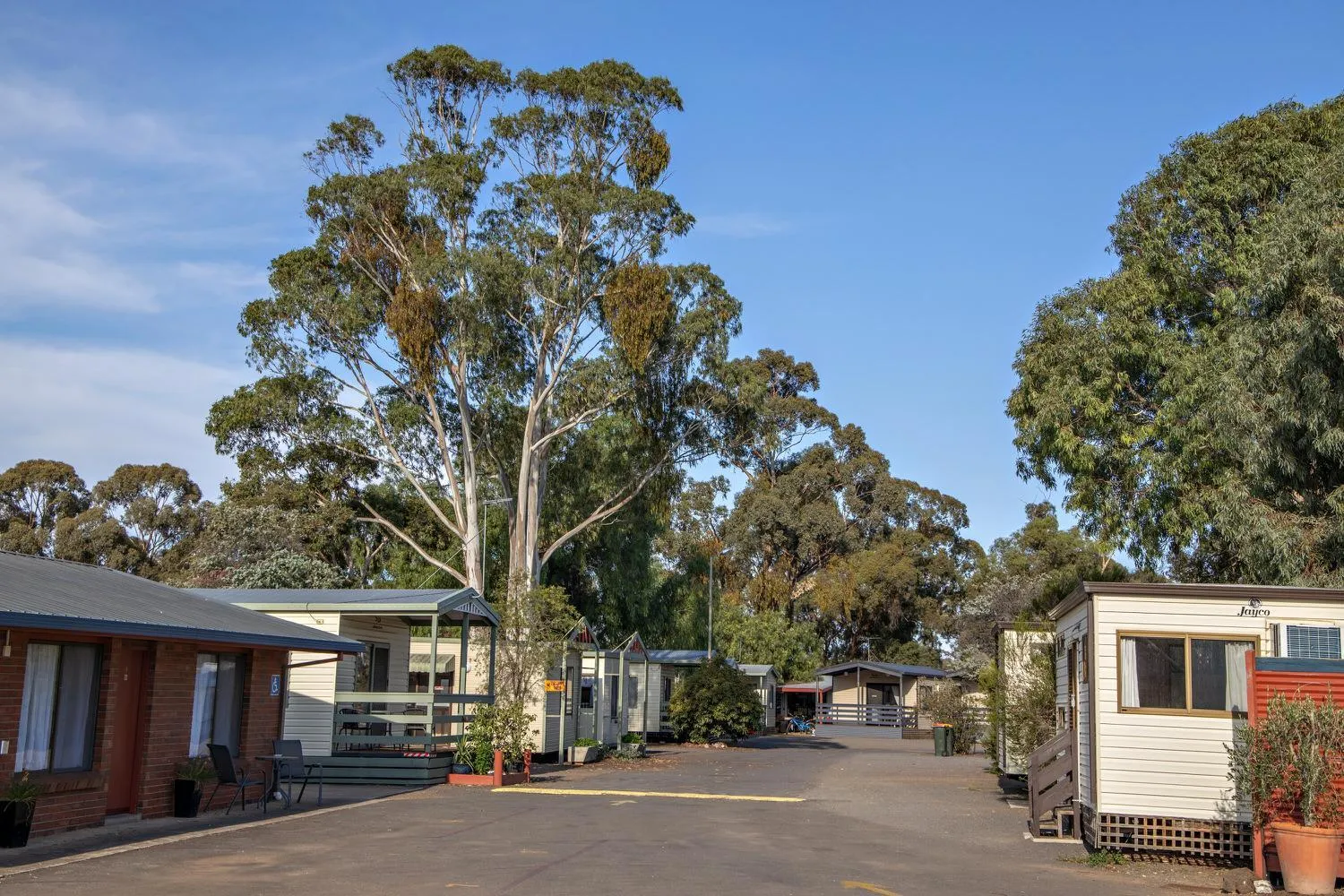 Street view in Golden Country Motel and Caravan Park