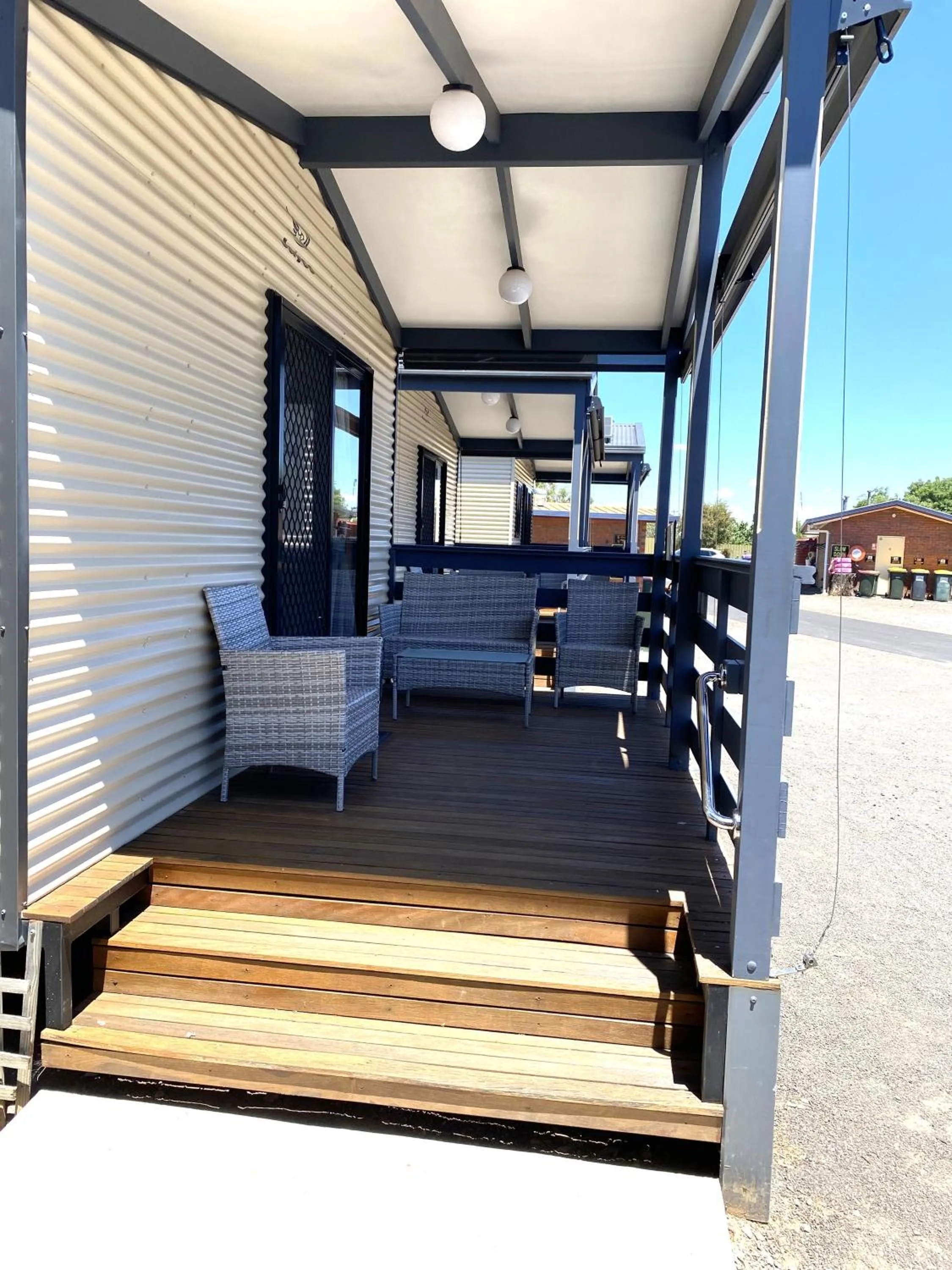 Balcony/Terrace in Golden Country Motel and Caravan Park