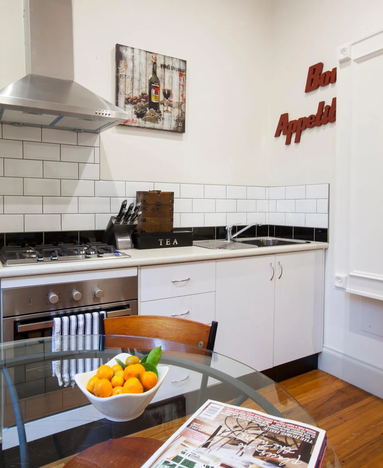 kitchen in Captains Retreat Apartments and Cottages