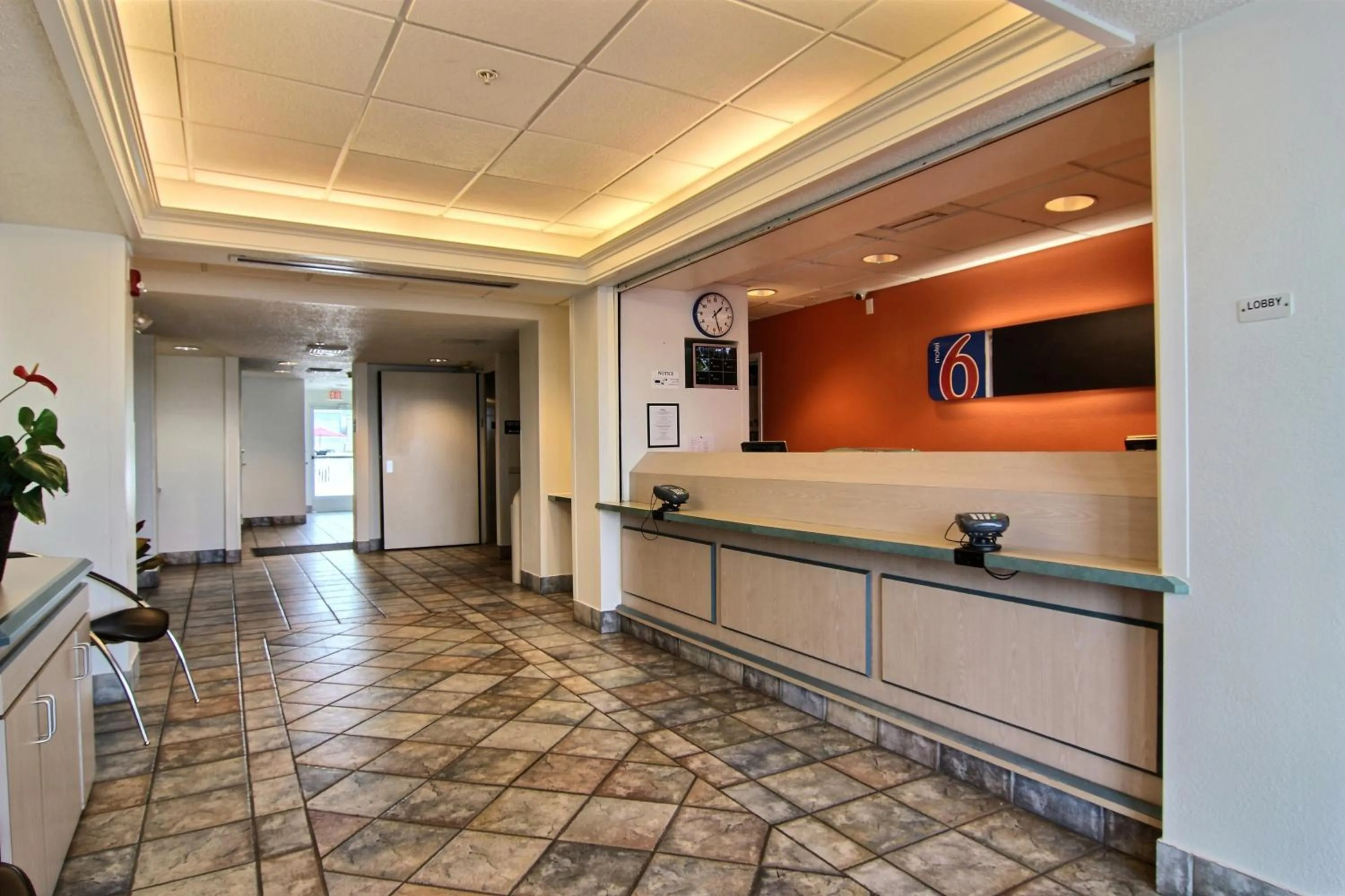 Lobby or reception in Motel 6-Albuquerque, NM - North