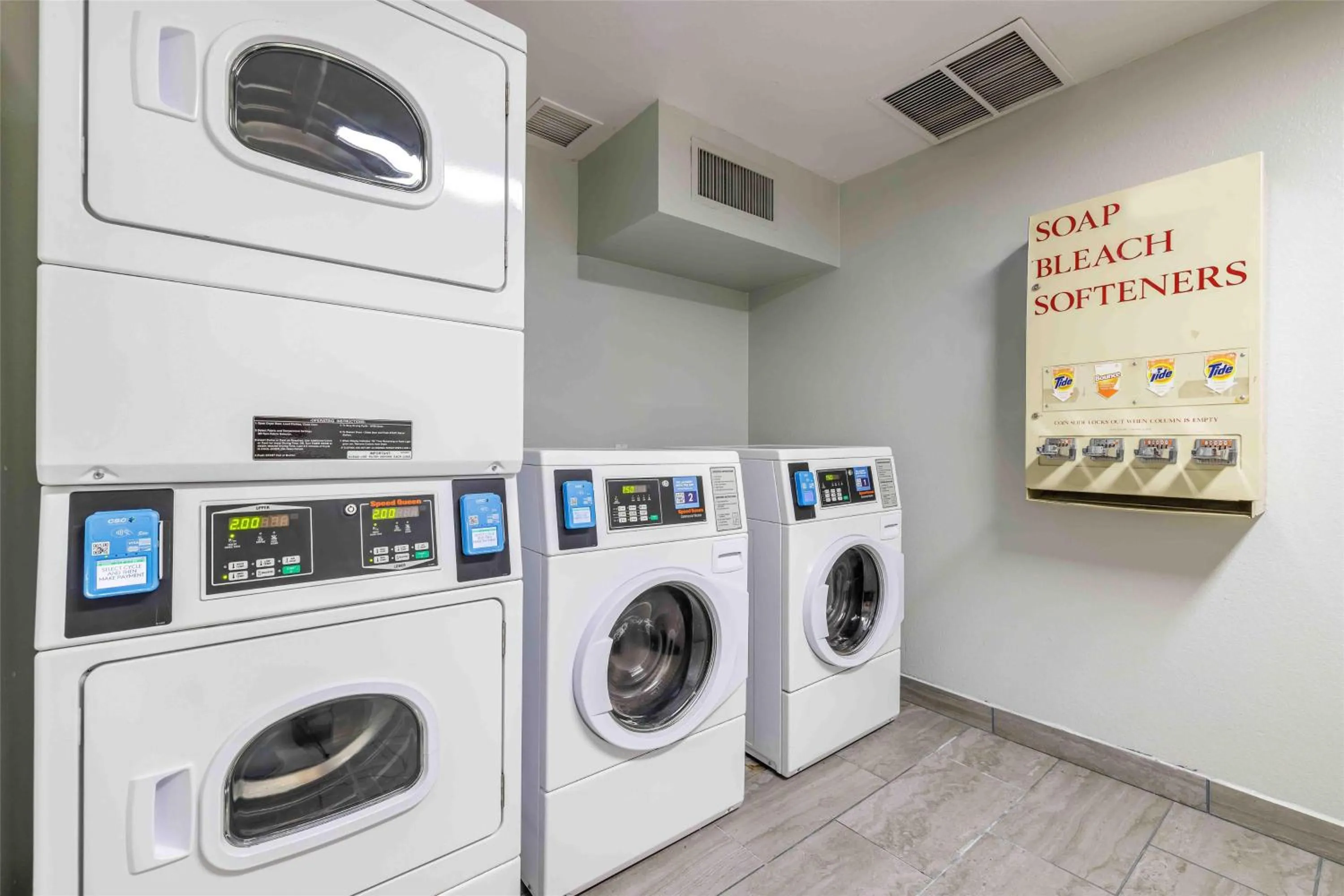 Property building in Motel 6-Albuquerque, NM - North