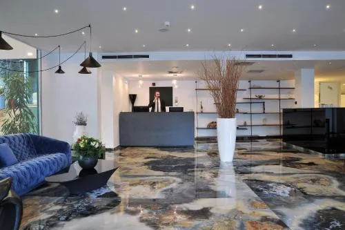 Athenaeum Smart Hotel