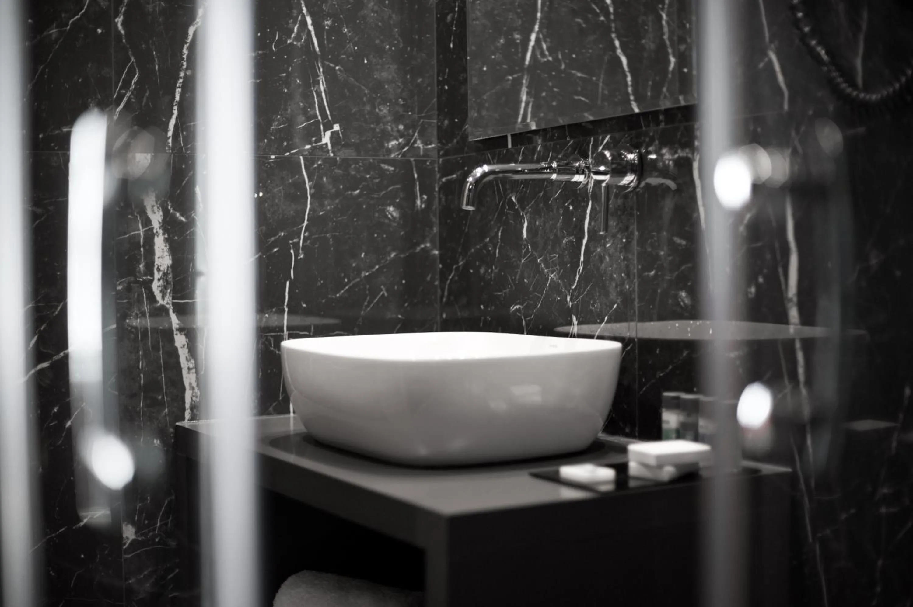 Bathroom in Athenaeum Smart Hotel