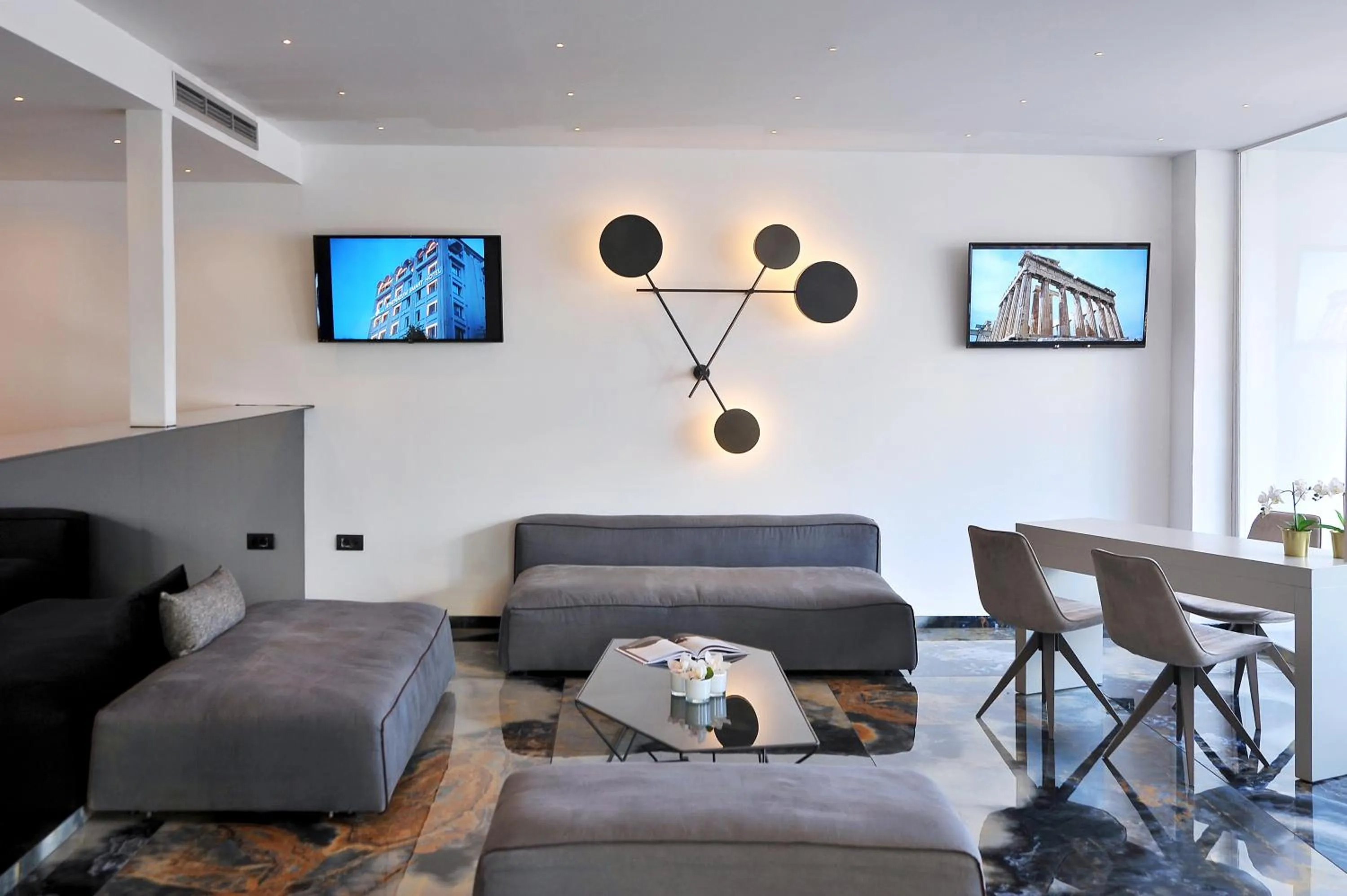 Property building in Athenaeum Smart Hotel