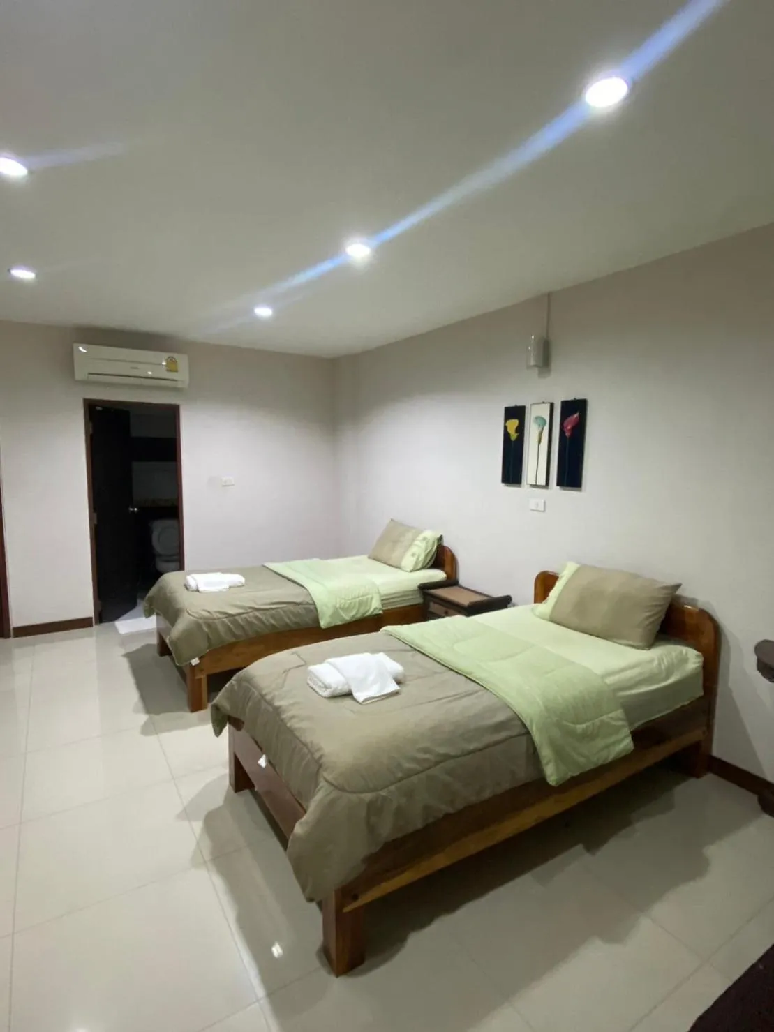 Bed in Klang Muang River Home