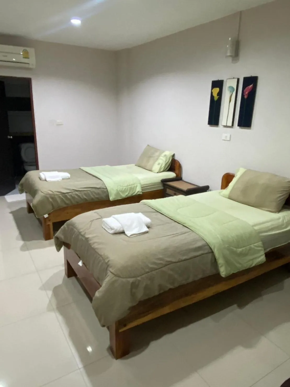 Bed in Klang Muang River Home