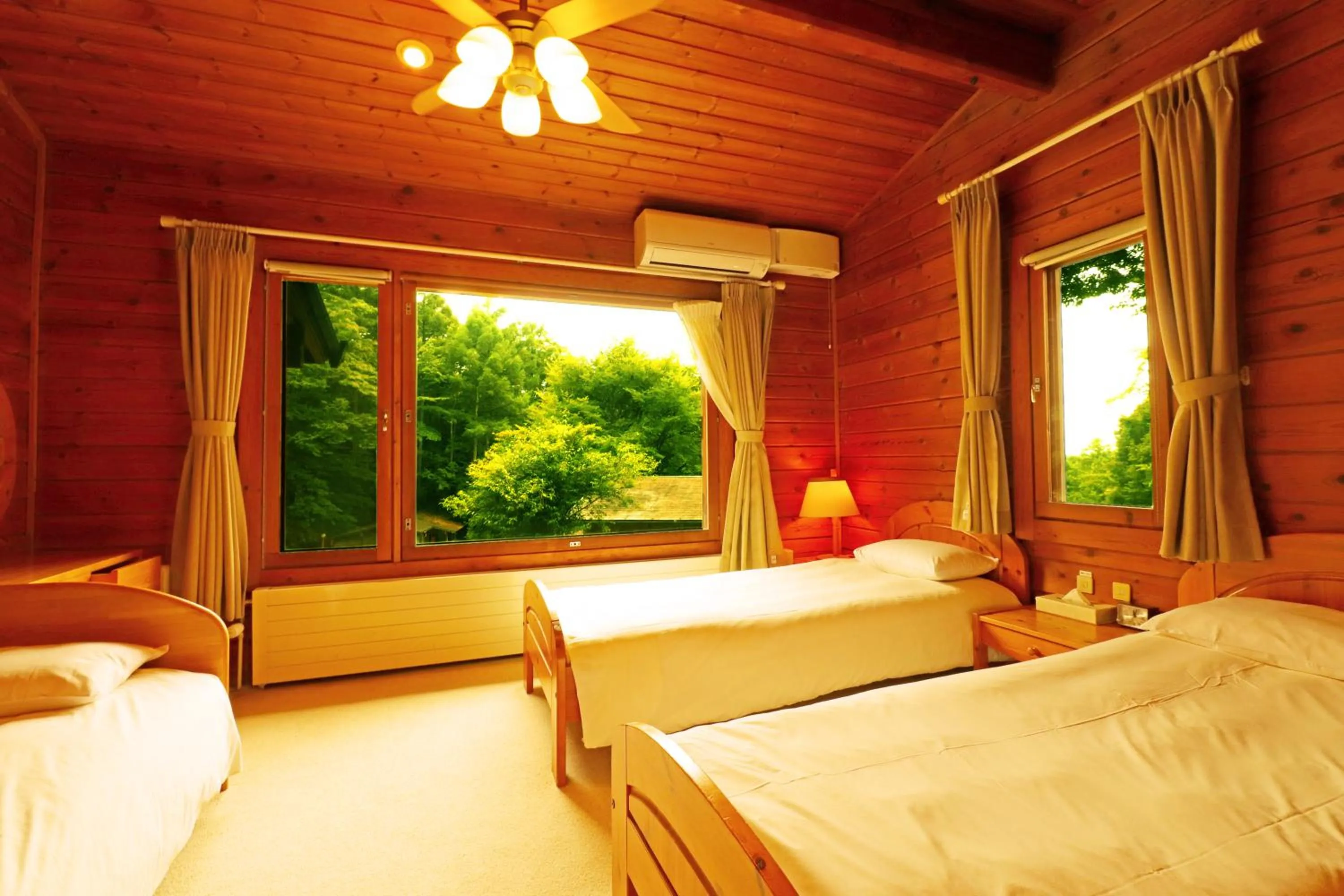 Bedroom, Bed in Karuizawa Prince Hotel West