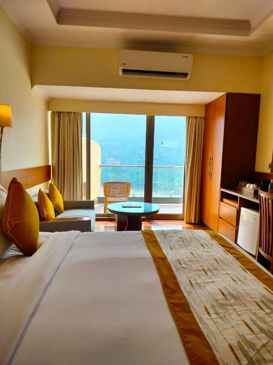 Photo of the whole room, Bed in Divine Resort & Spa