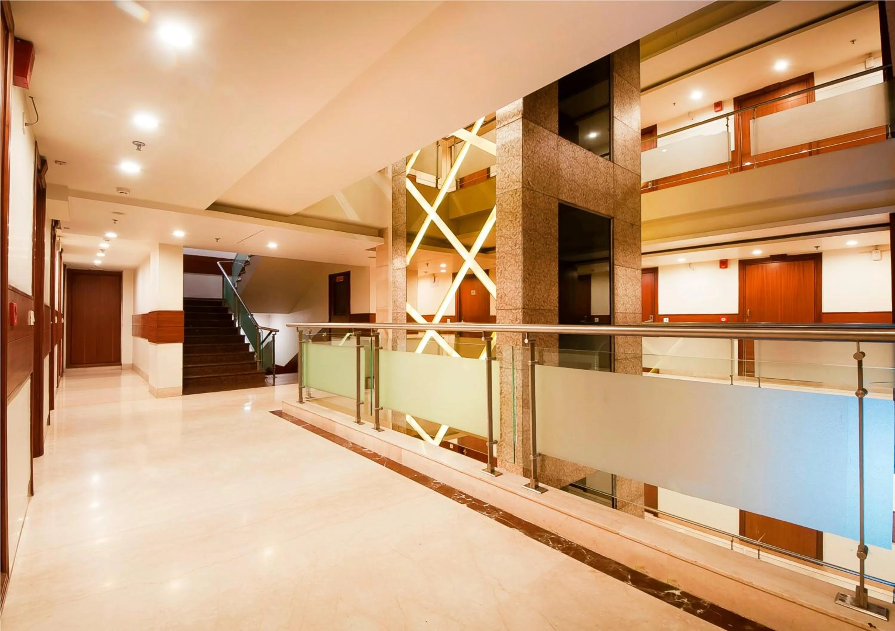 Area and facilities in Hotel Regent Grand