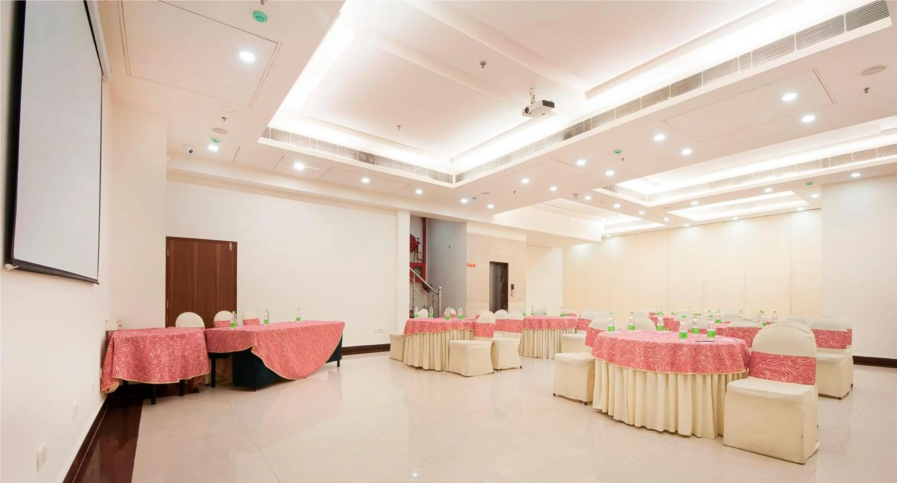 Meeting/conference room in Hotel Regent Grand