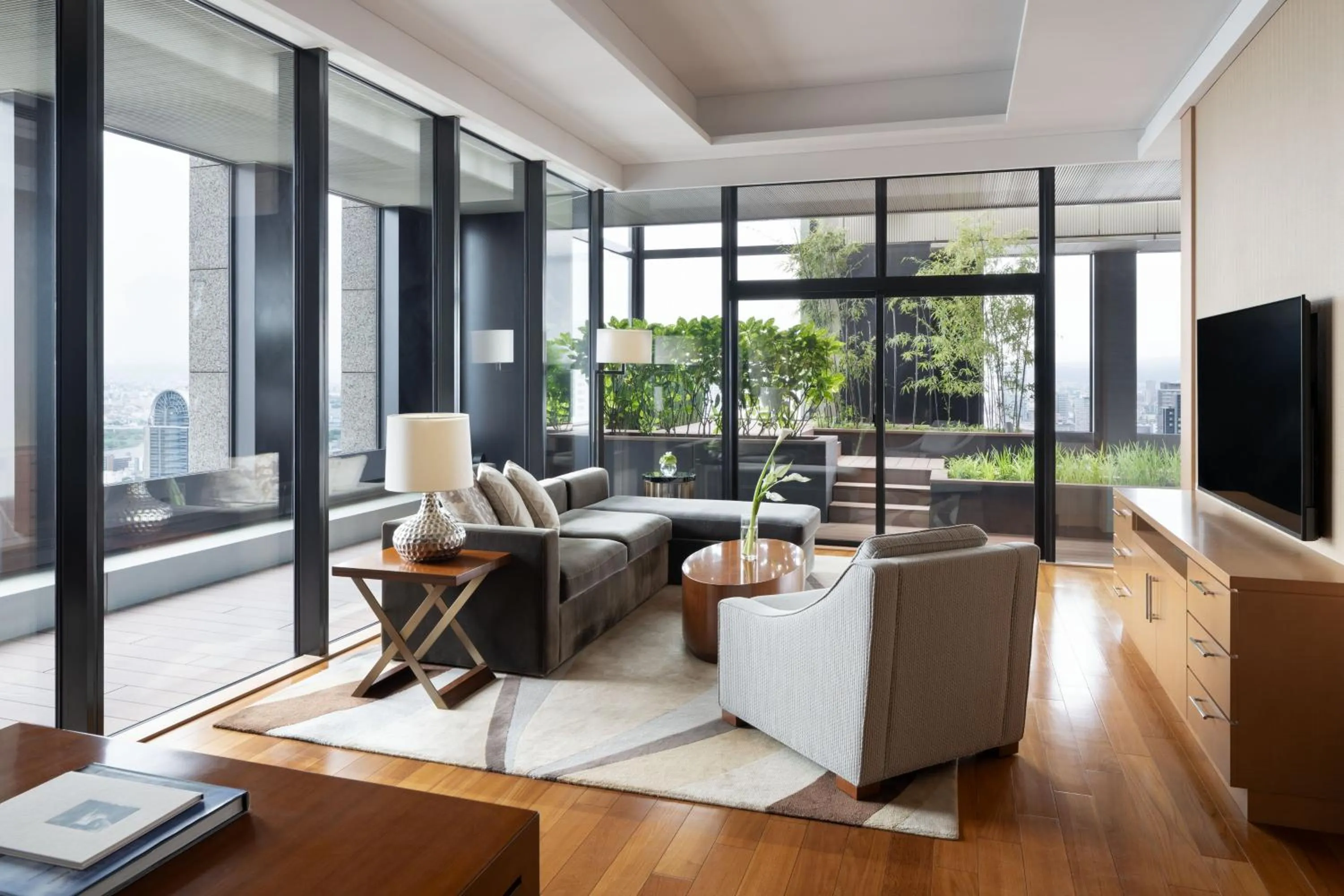 Photo of the whole room in InterContinental Hotel Osaka by IHG